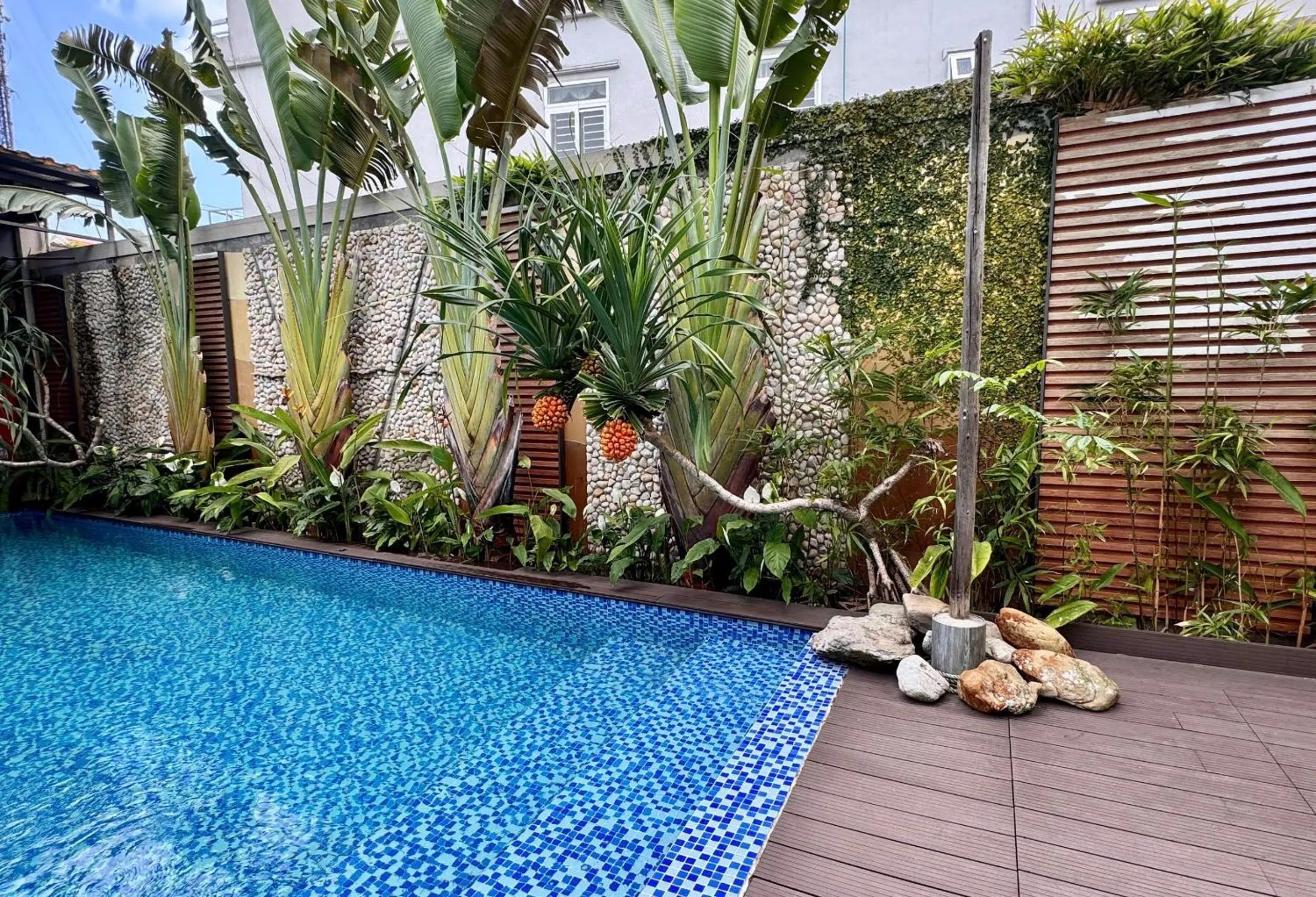 PHOENIX MINH CHÂU HOTEL