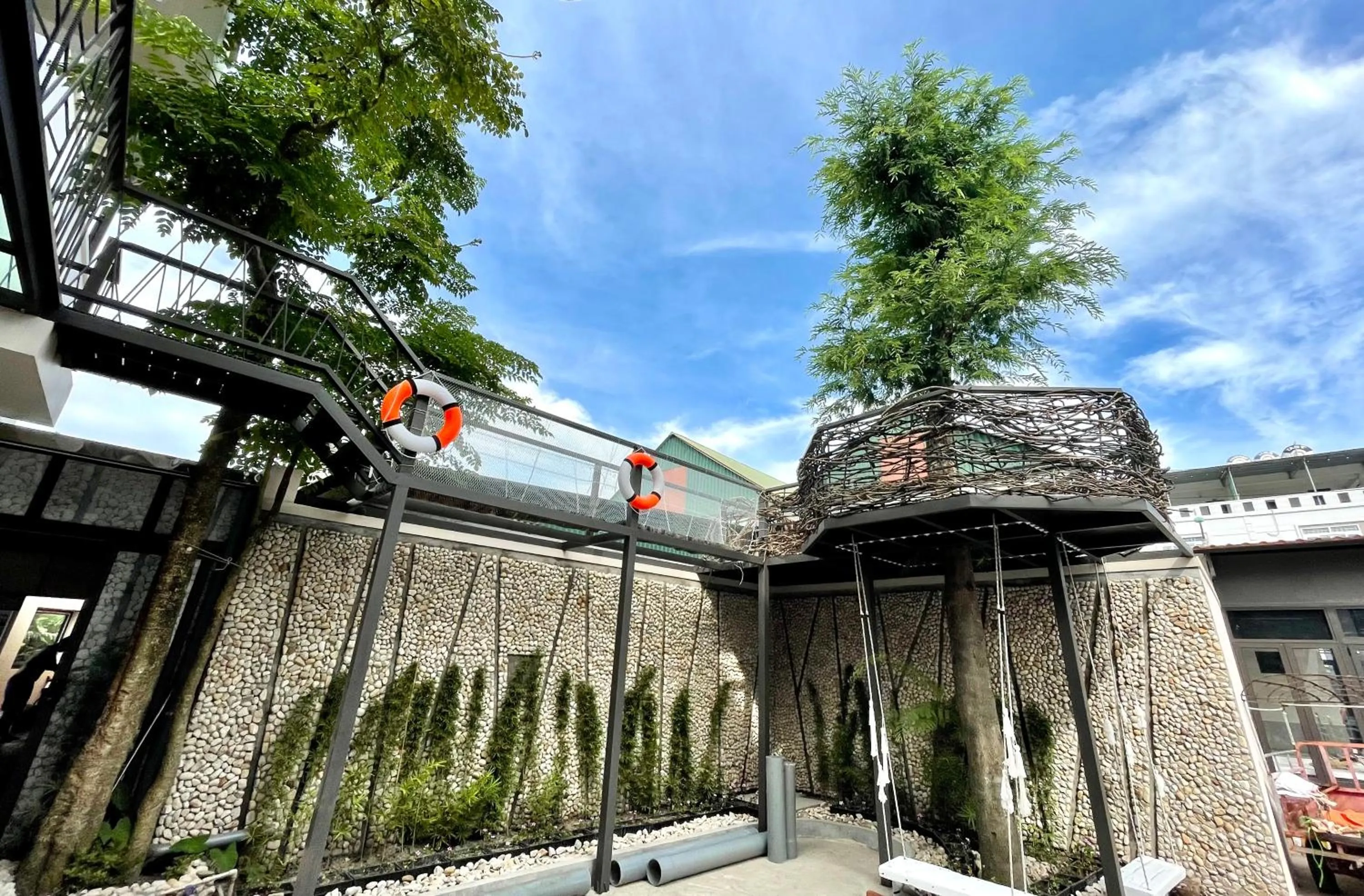 Property building in PHOENIX MINH CHÂU HOTEL