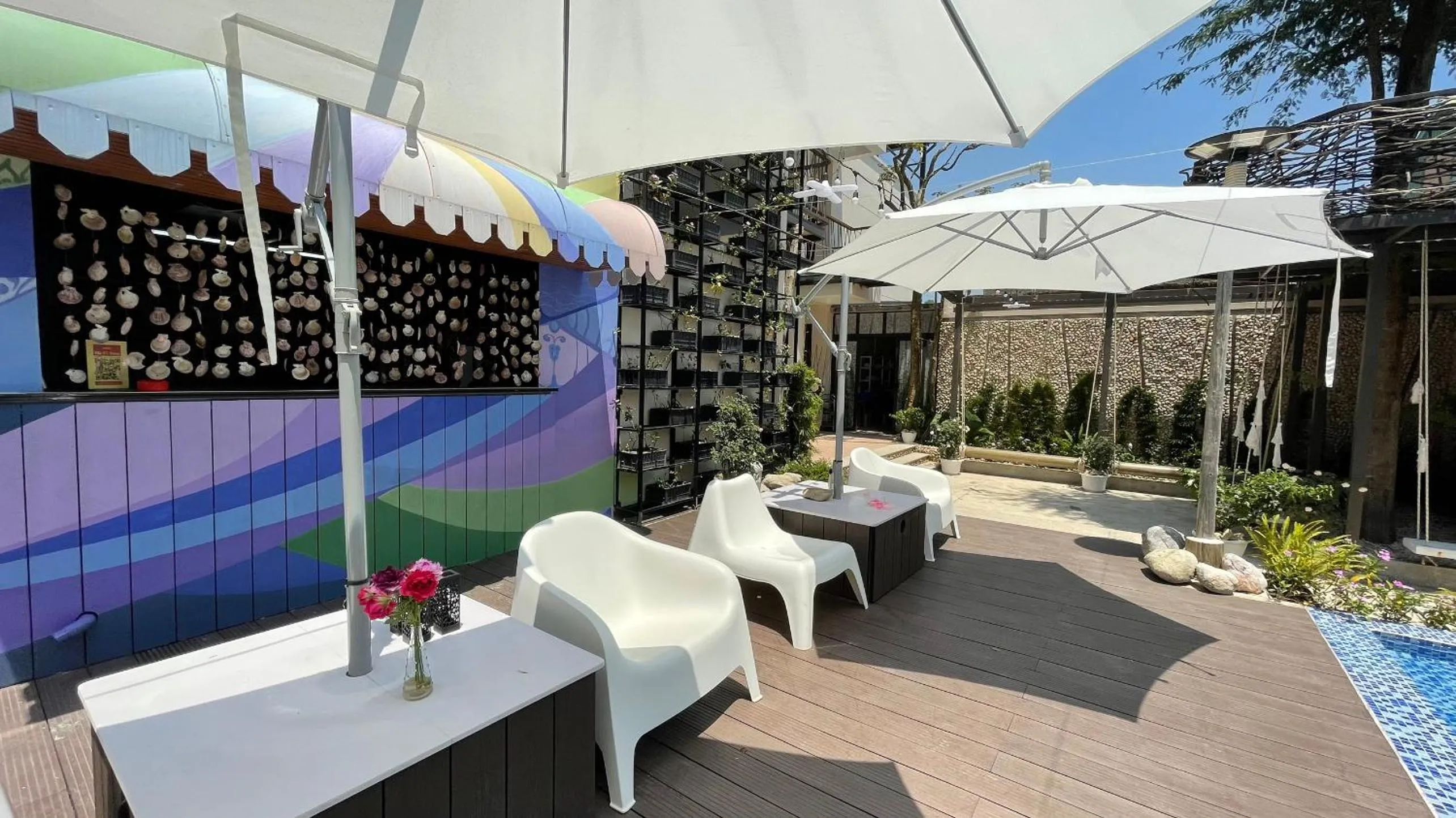 Swimming pool in PHOENIX MINH CHÂU HOTEL