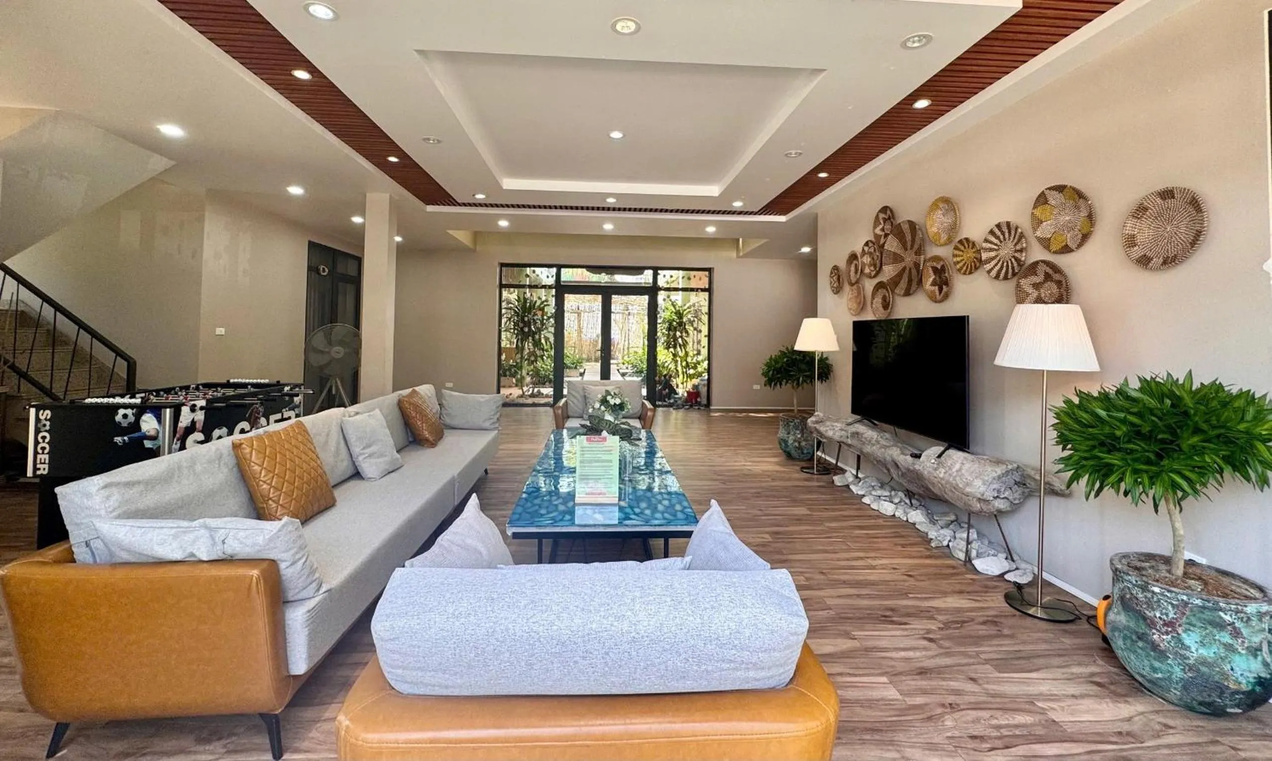 PHOENIX MINH CHÂU HOTEL