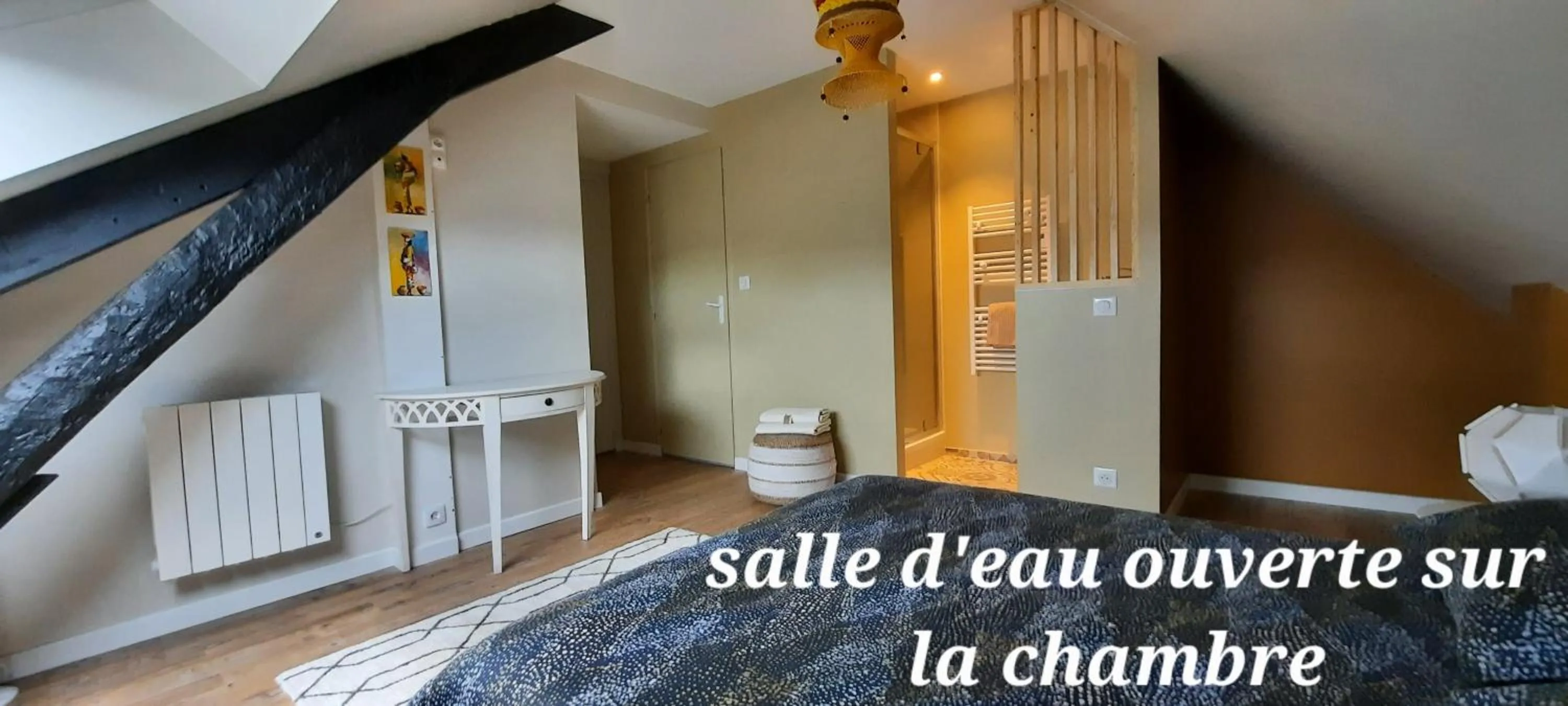 Bed in L'escale des caboteurs chambre d'hôte