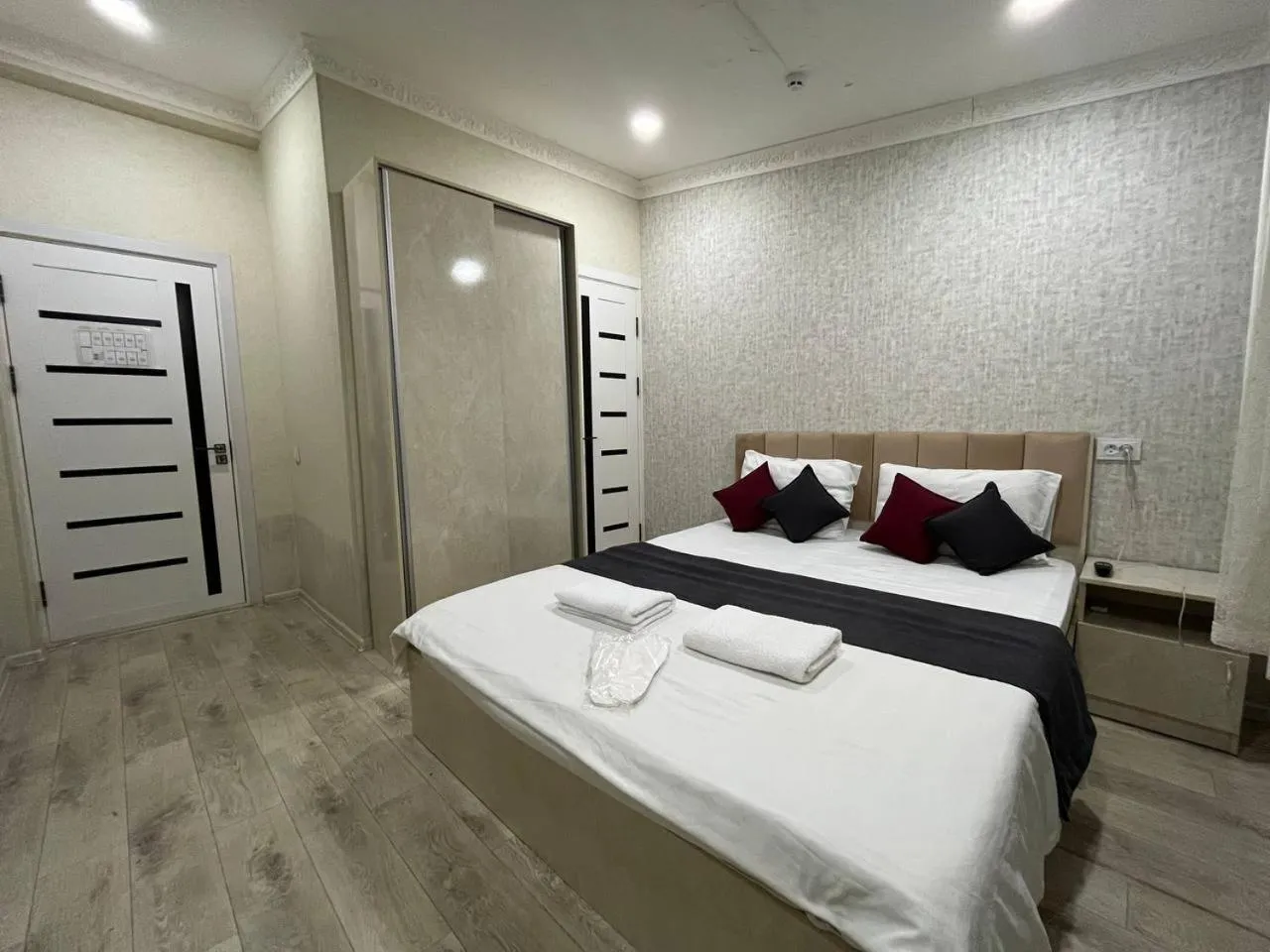 Photo of the whole room in FENIX HOTEL