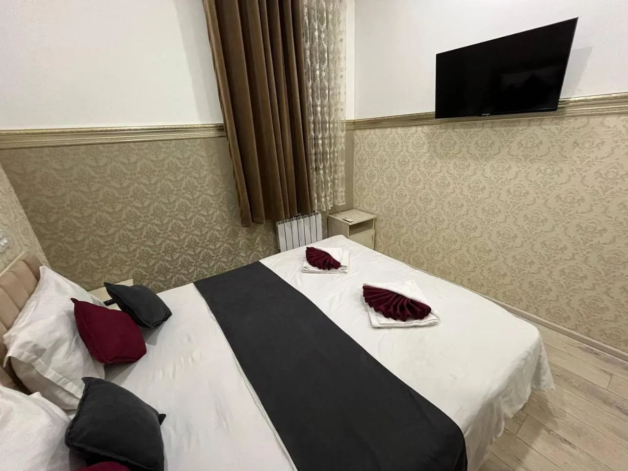 Photo of the whole room in FENIX HOTEL