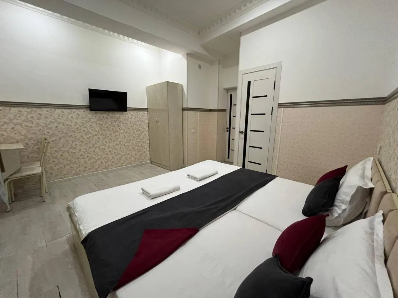 Photo of the whole room in FENIX HOTEL