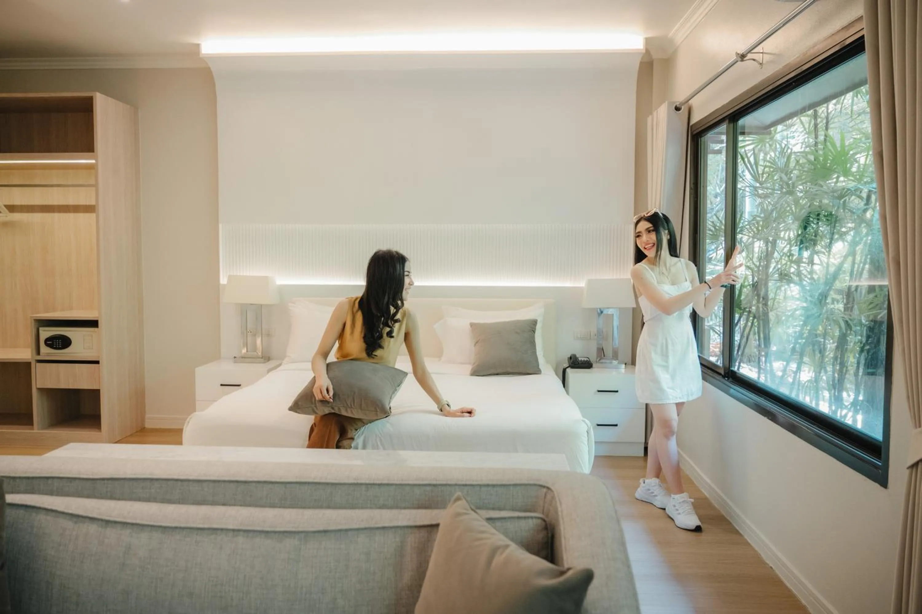 Bed in The Park Hotel