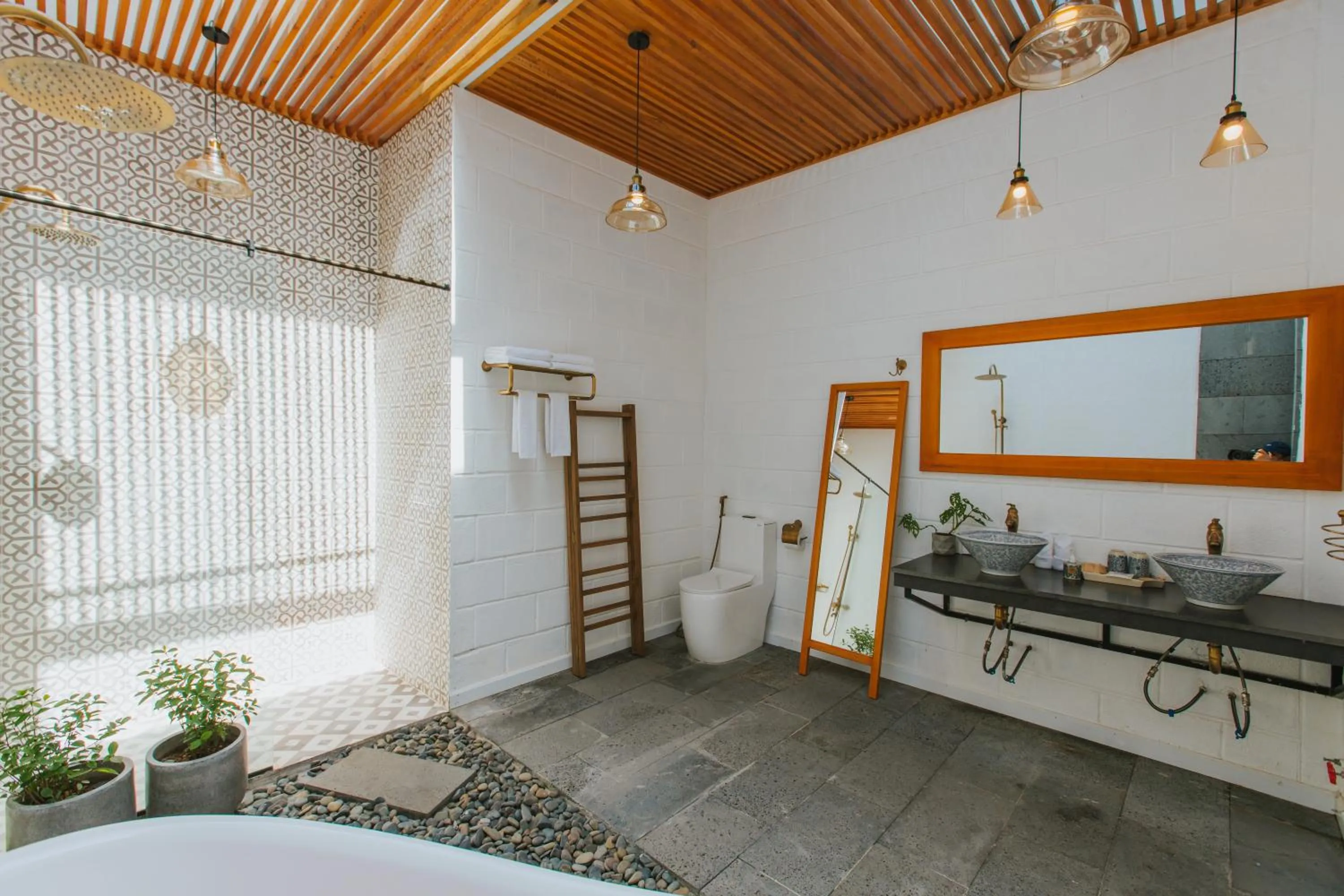 Bathroom in Perolas Villas Resort - Ke Ga Bay