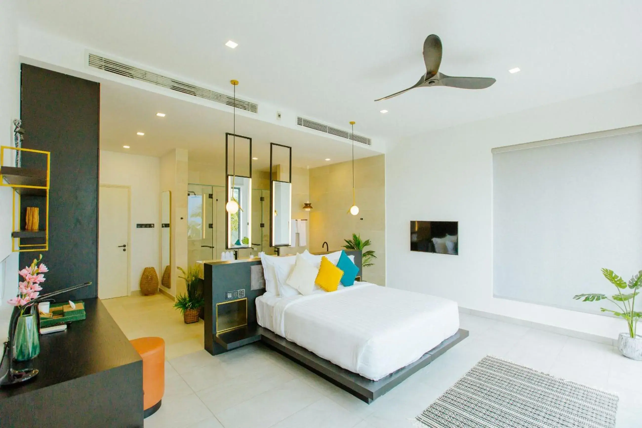 Three-Bedroom Villa with Partial Sea View in Perolas Villas Resort Three-Bedroom Villa with Partial Sea View in Perolas Villas Resort