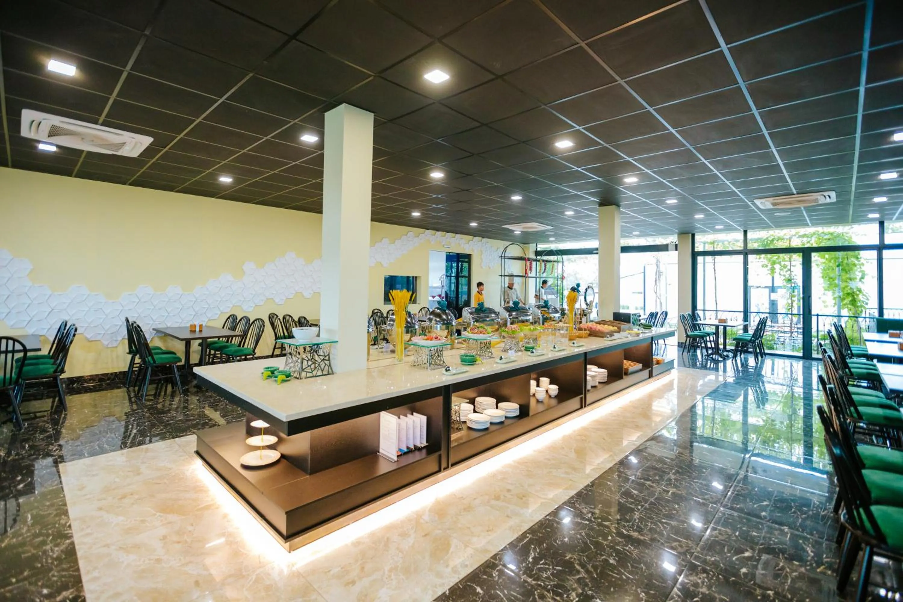 Restaurant/places to eat in Perolas Villas Resort - Ke Ga Bay