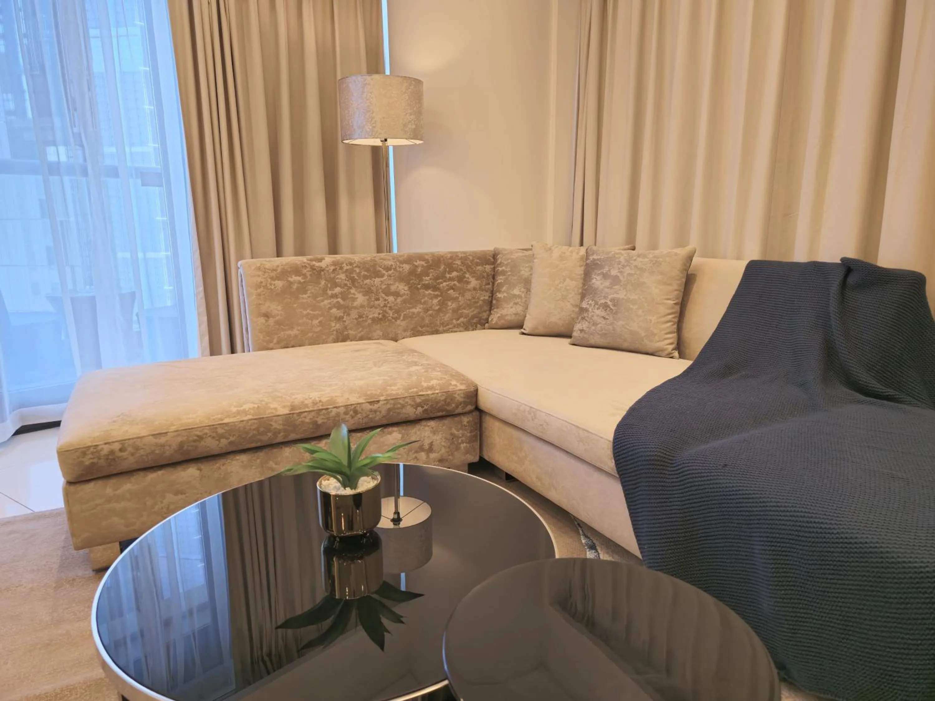 Living room in Quill Residence at Paramount Towers 3 BR Creek View