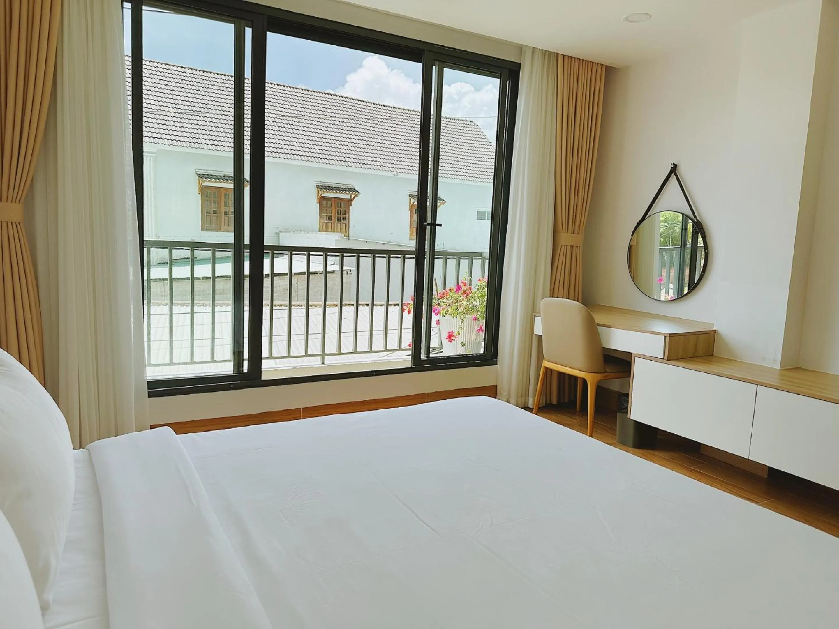View (from property/room), Bed in Rosetta Hotel Phu Quoc