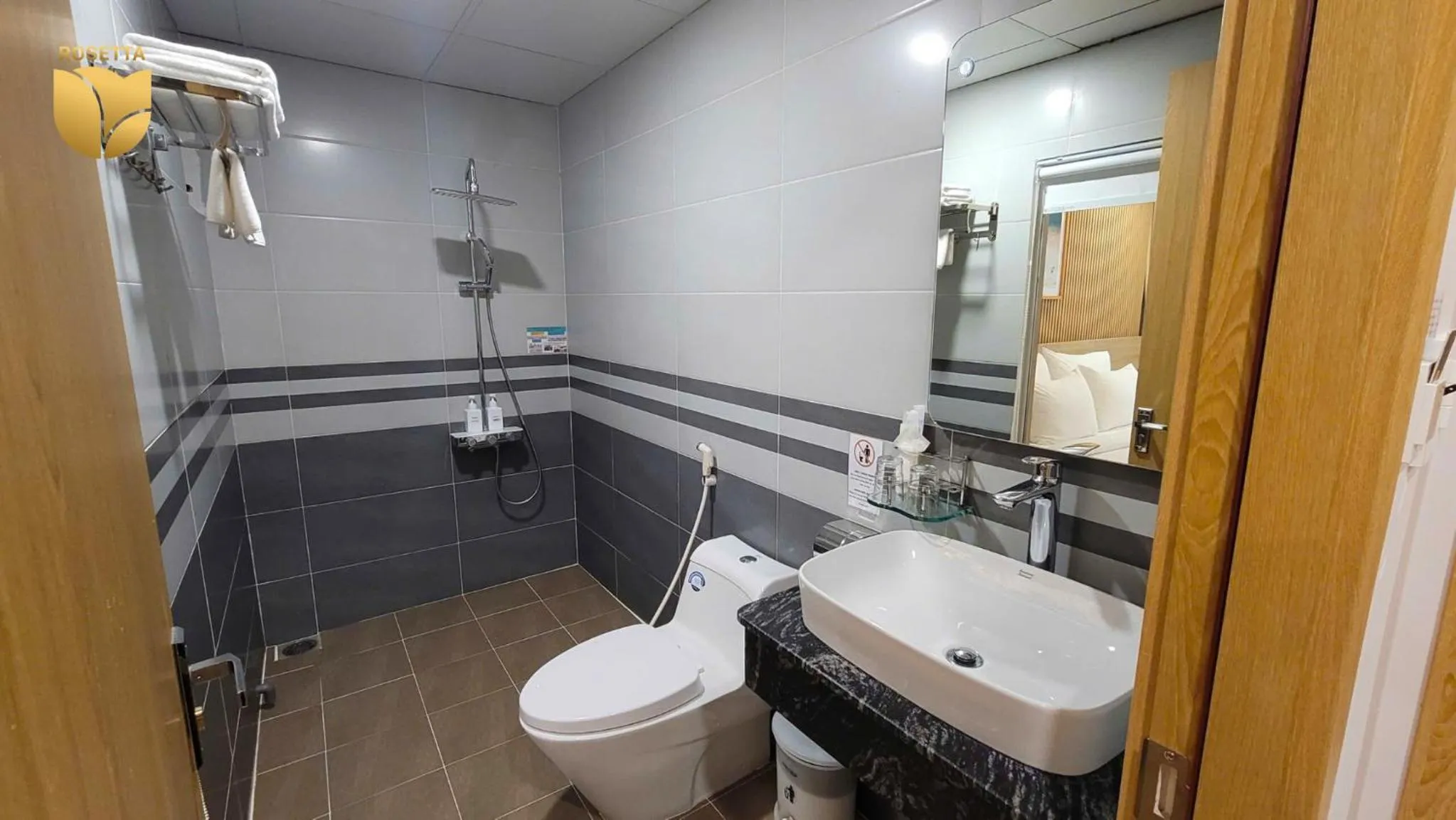 Toilet in Rosetta Hotel Phu Quoc