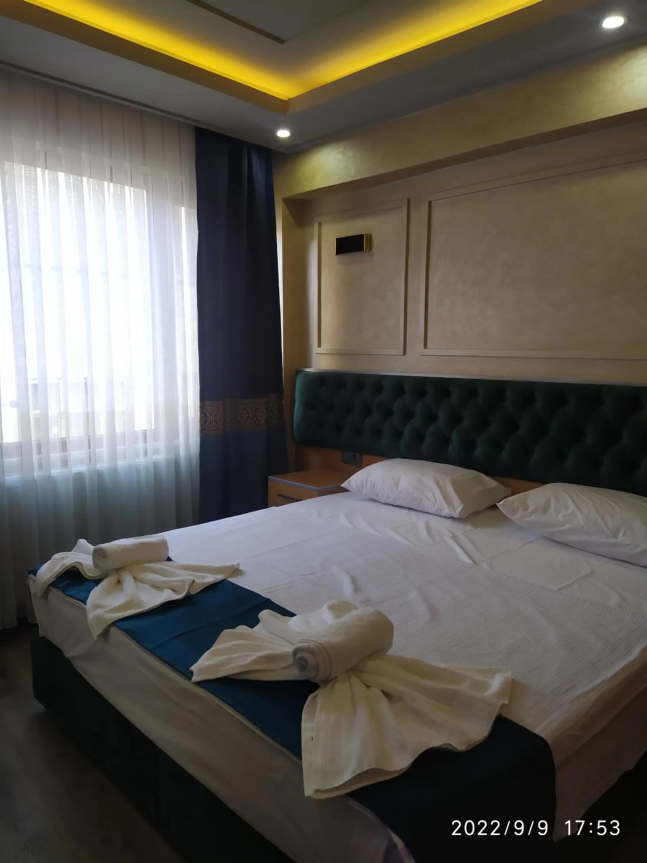 Bed in THE MOSS Hotel