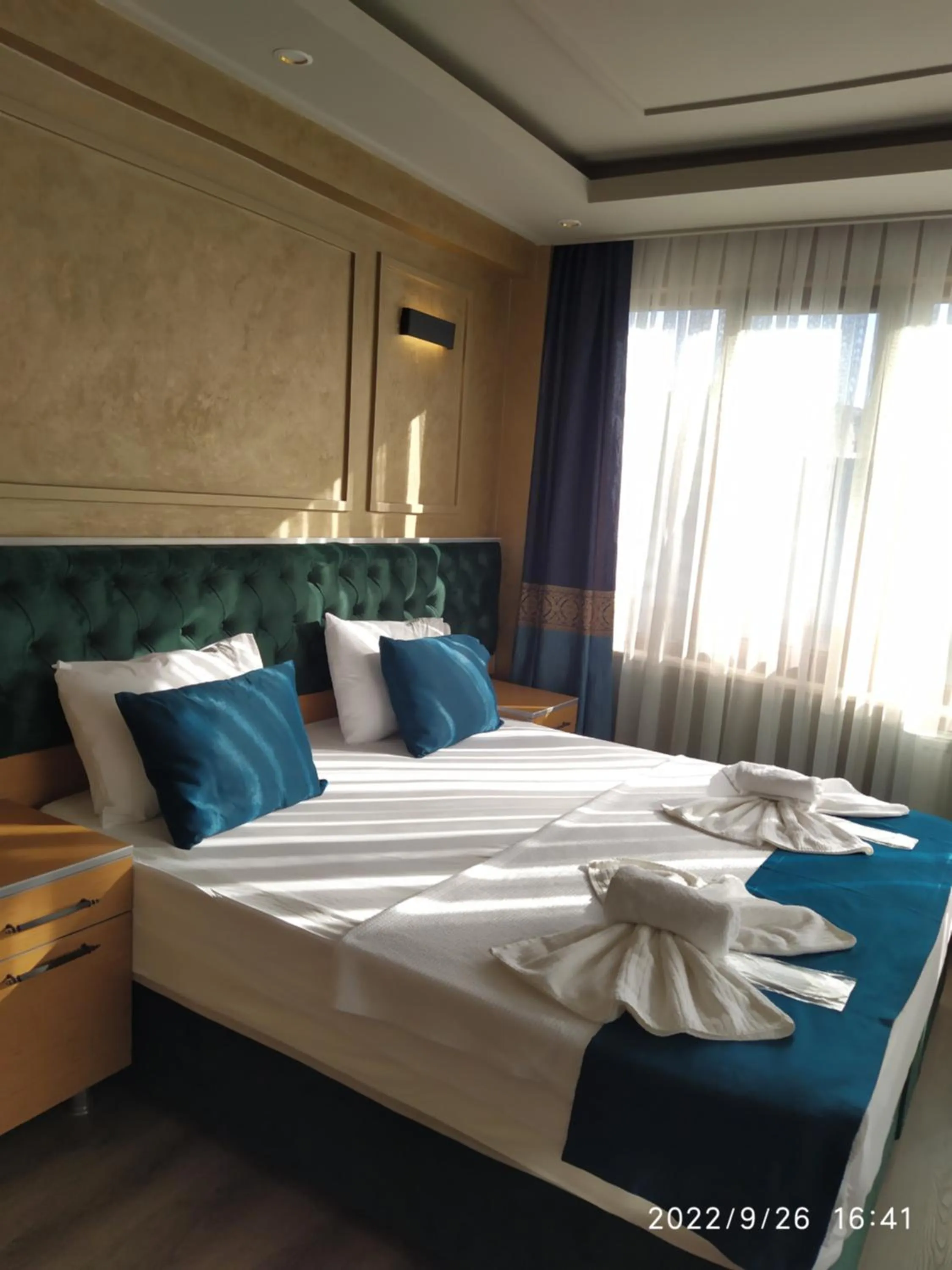 Bed in THE MOSS Hotel