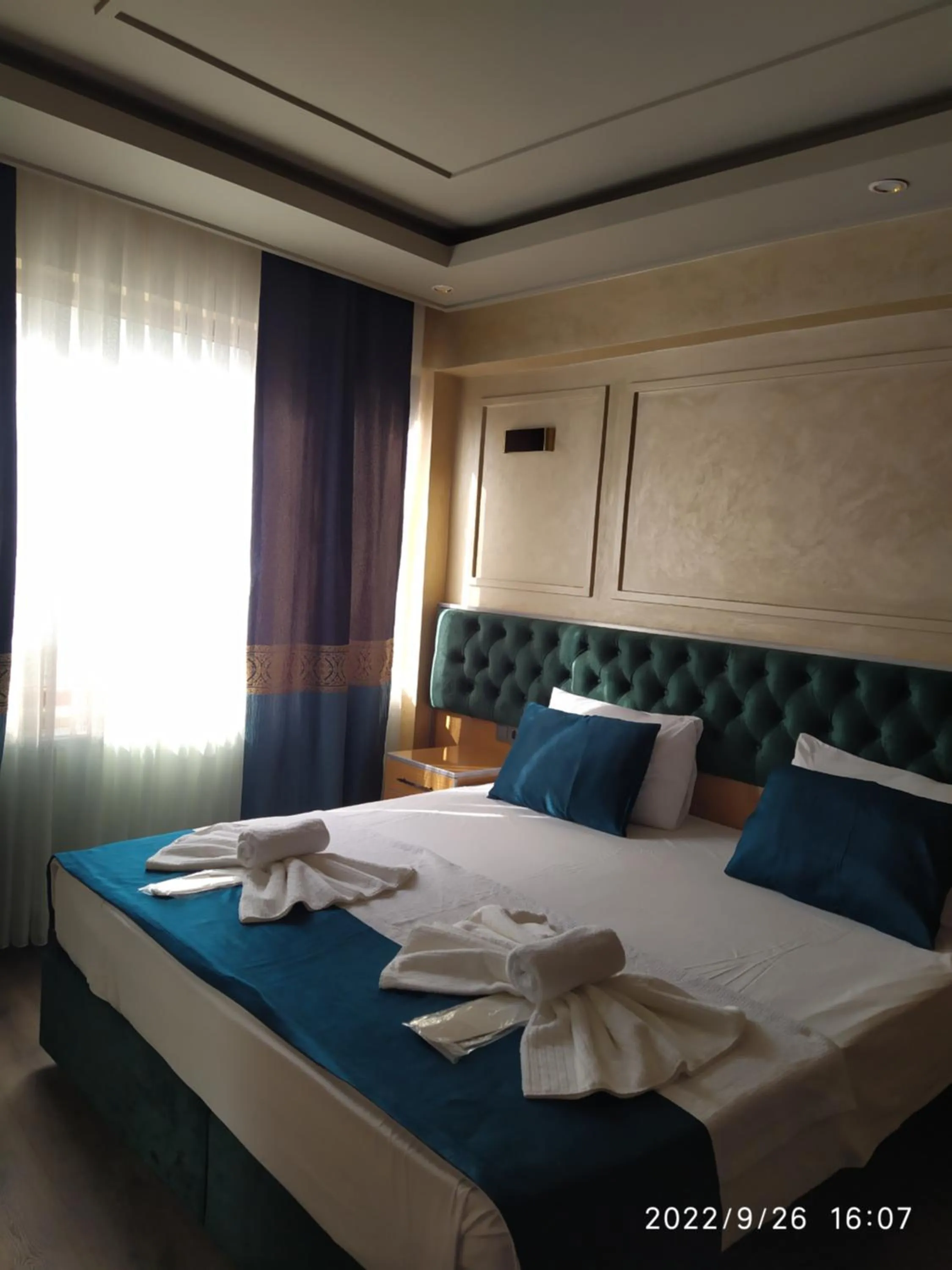 Bed in THE MOSS Hotel