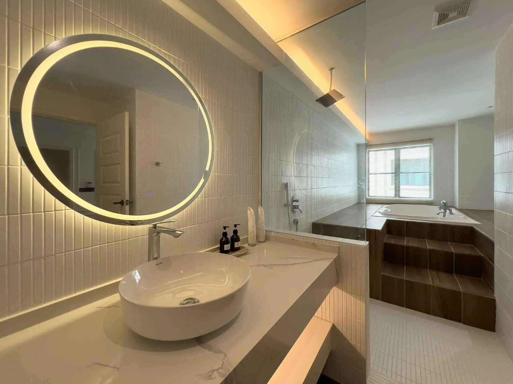 Photo of the whole room in Hotel Seri Costa