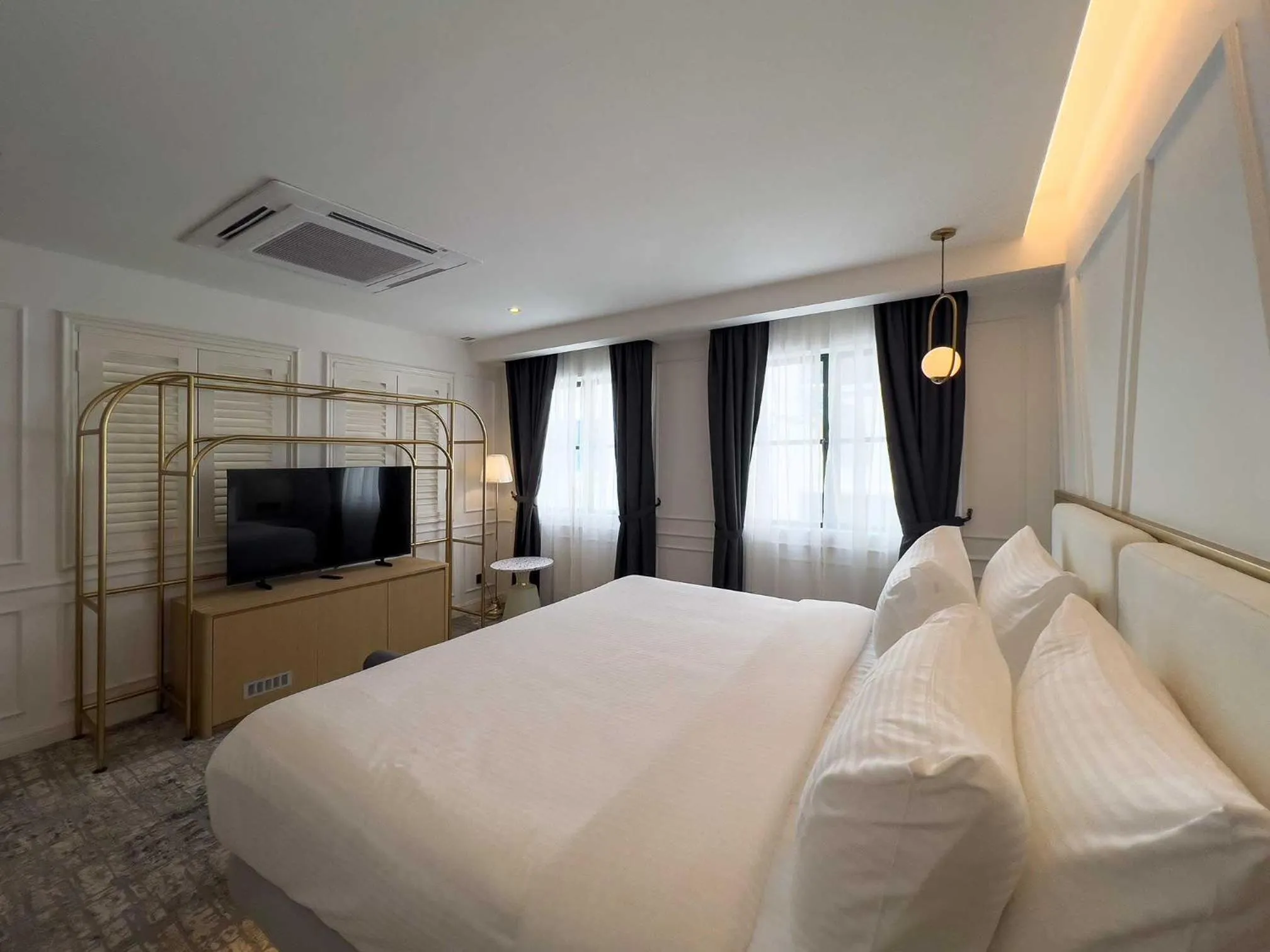 Bed in Hotel Seri Costa