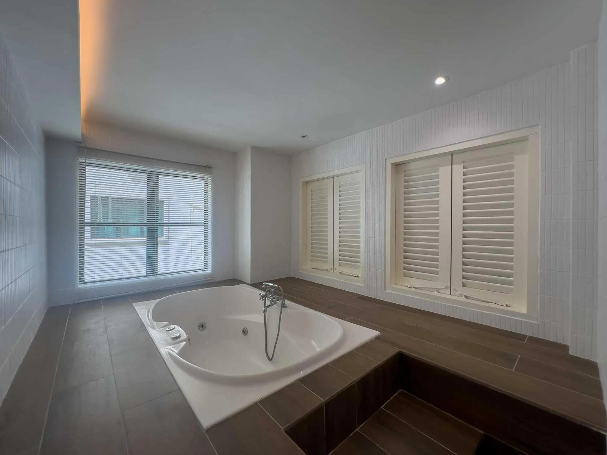 Bathroom in Hotel Seri Costa