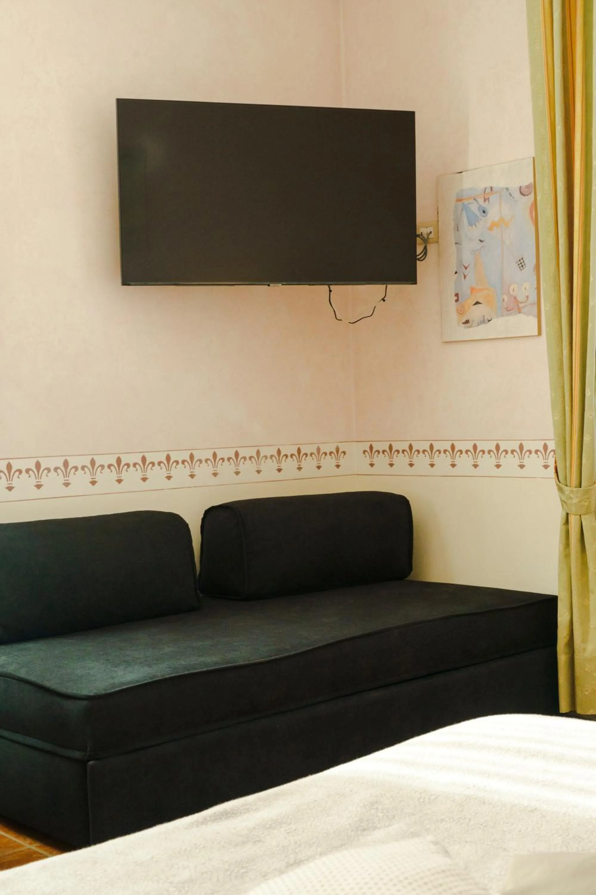 Bed in Caroline Hotel