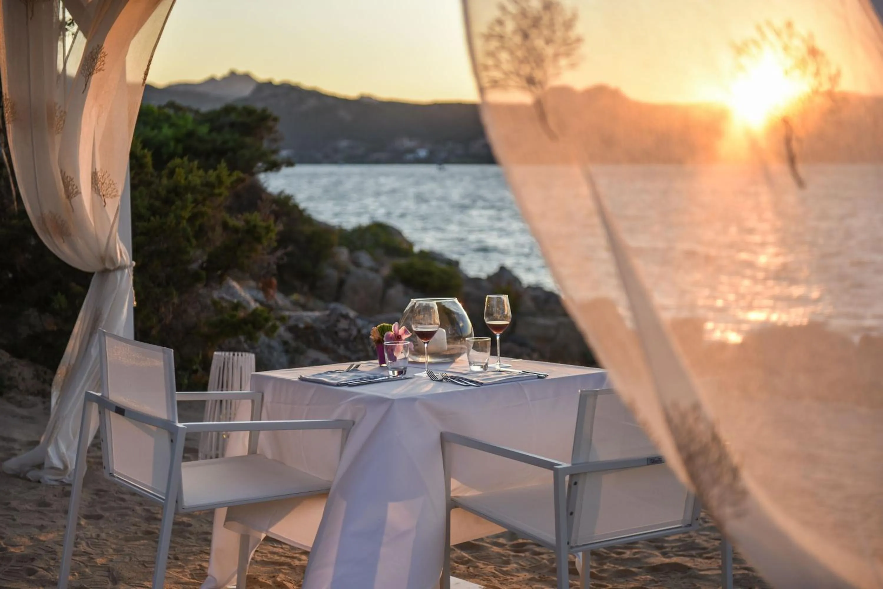 Restaurant/places to eat in L'Ea Bianca Luxury Resort