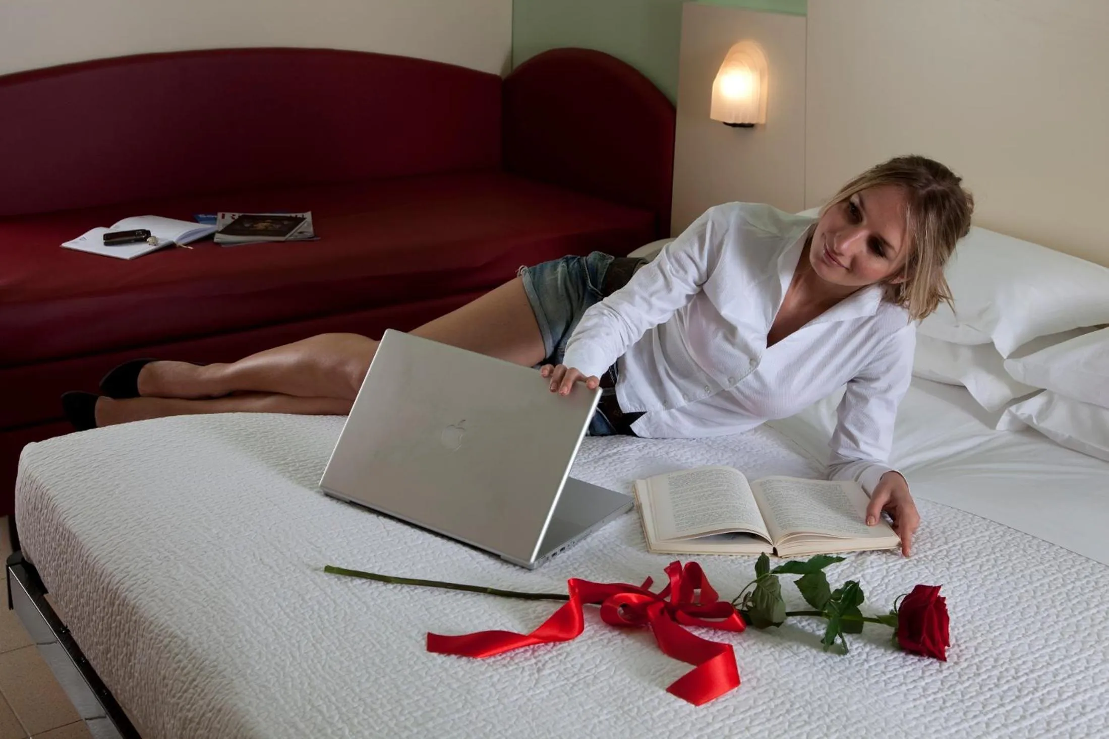 Bedroom, Bed in Hotel Zeus