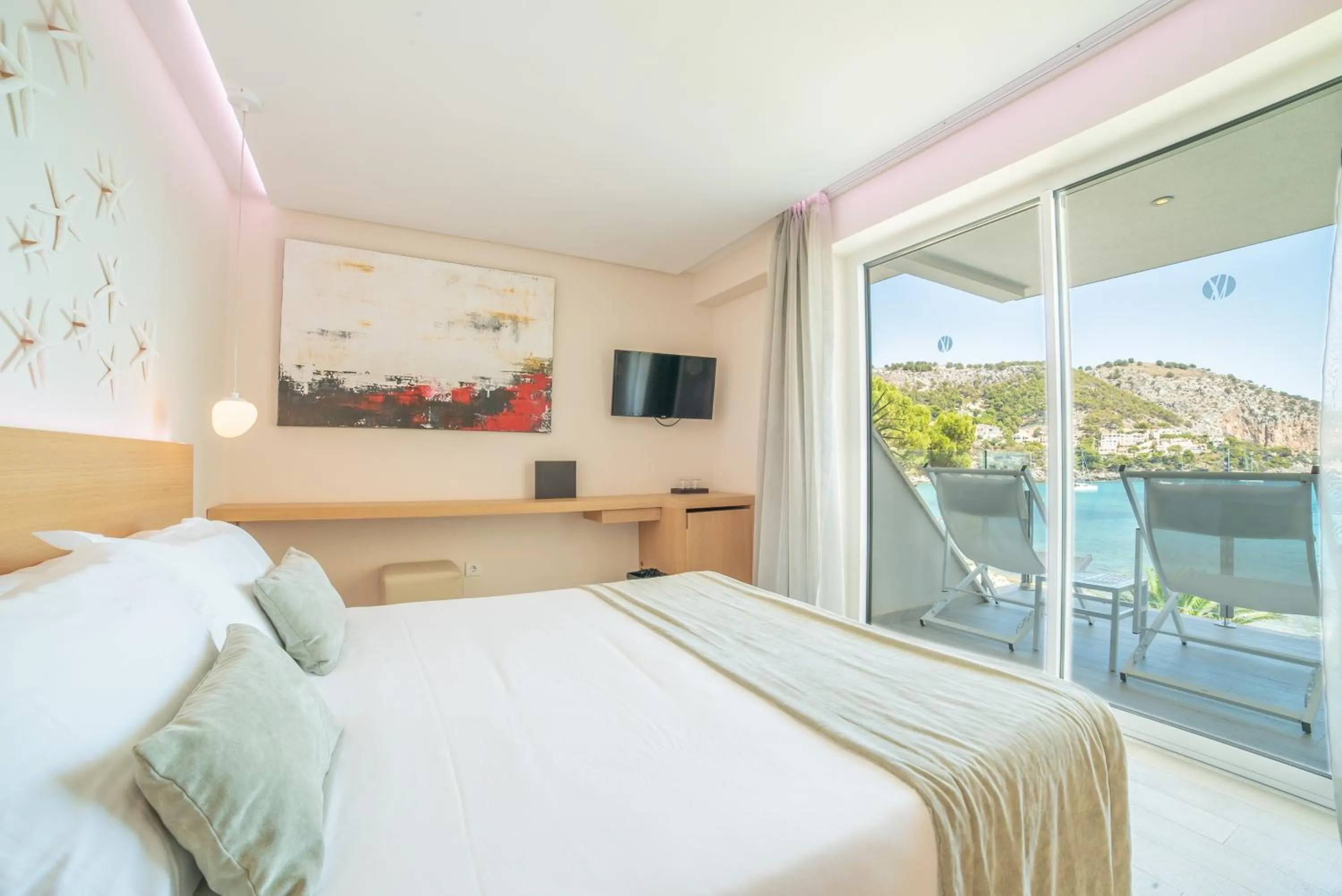 Bed in Melbeach Hotel & Spa - Adults Only