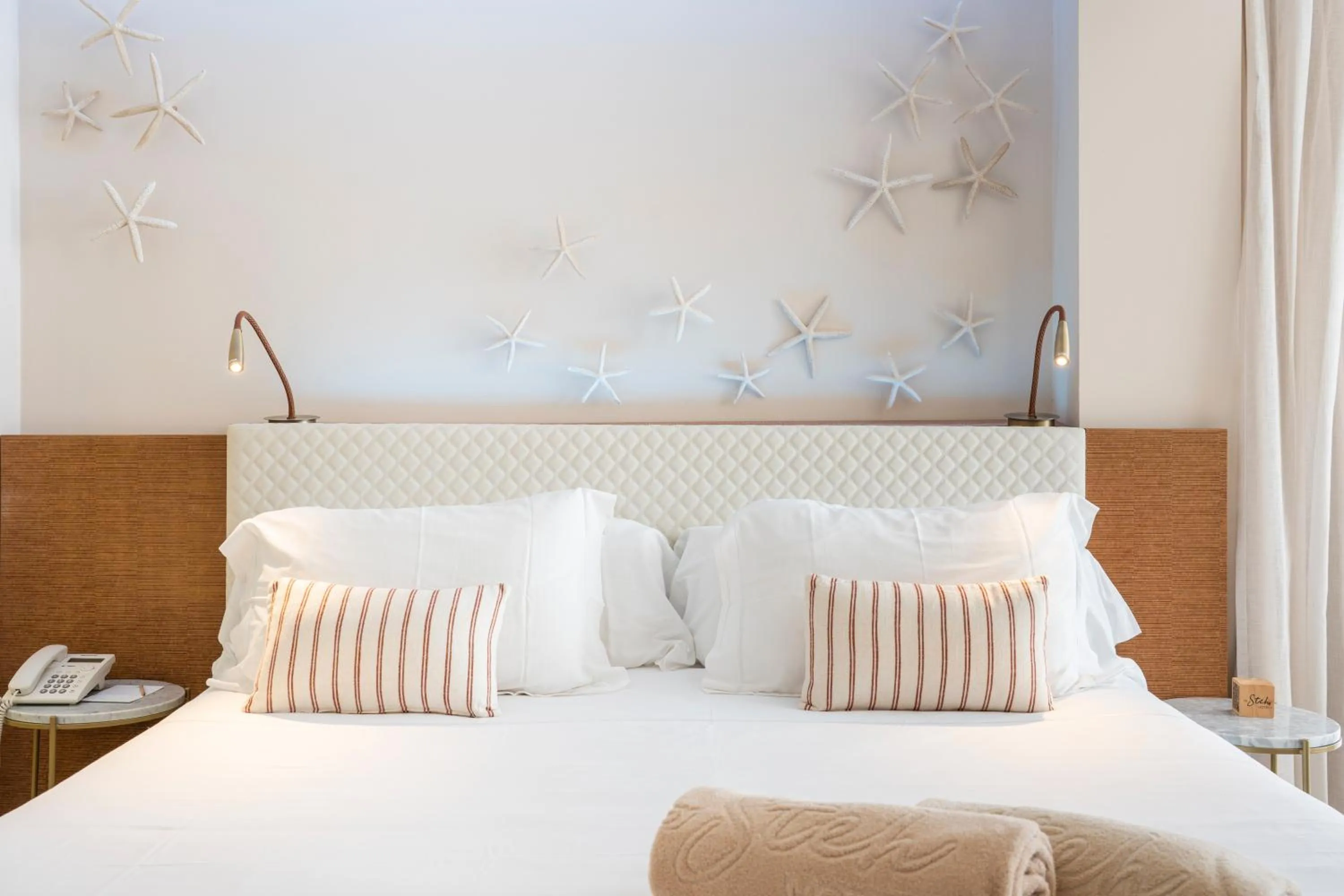 Bed in Melbeach Hotel & Spa - Adults Only