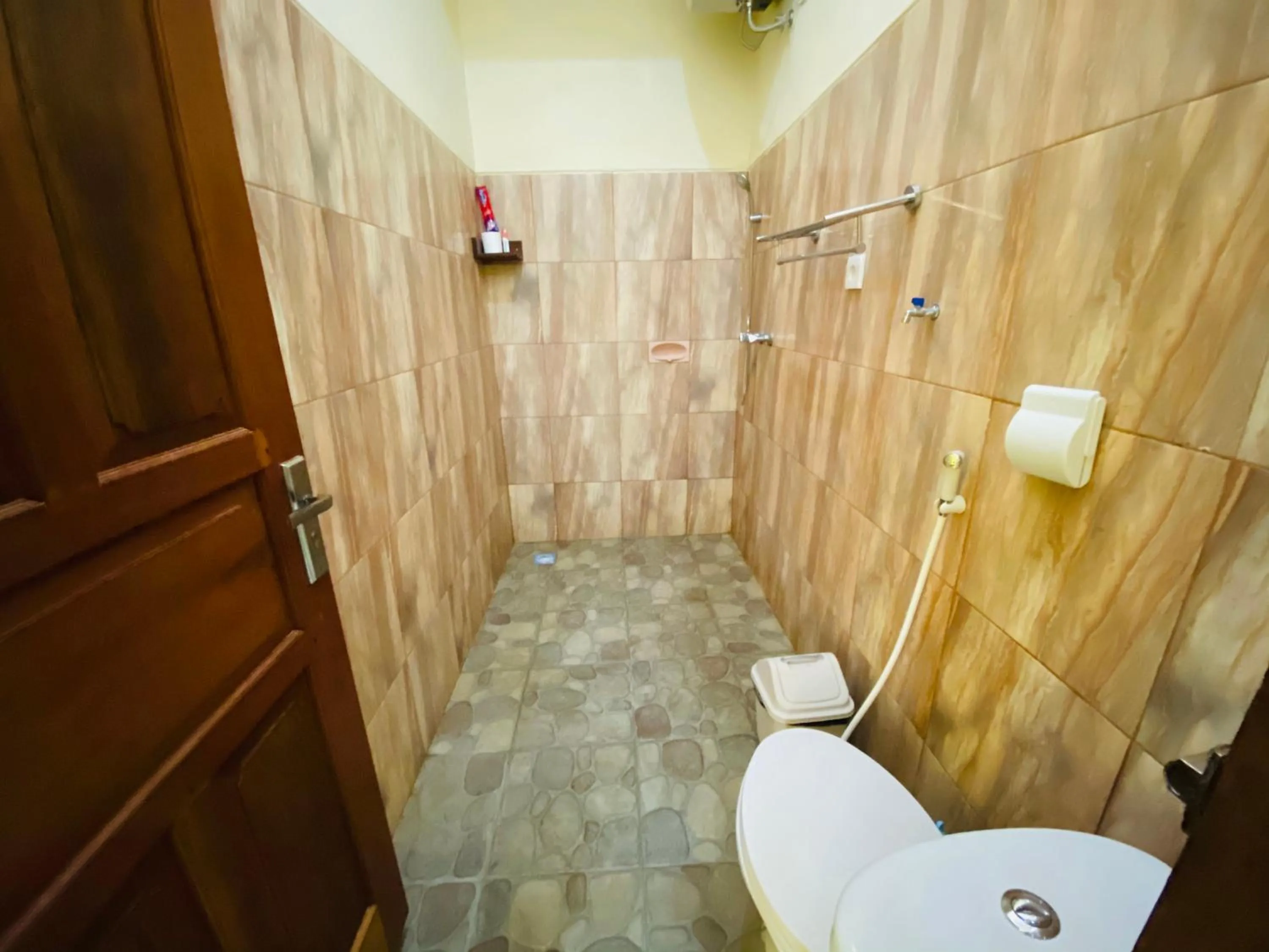 Bathroom in Pandawa Beach Homestay