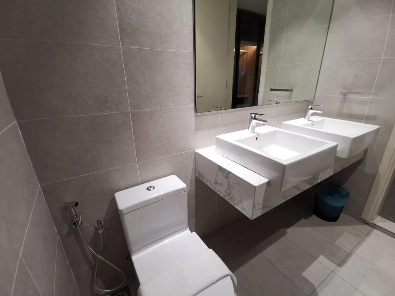 The Ooak Suites and Residence@ Kiara 163