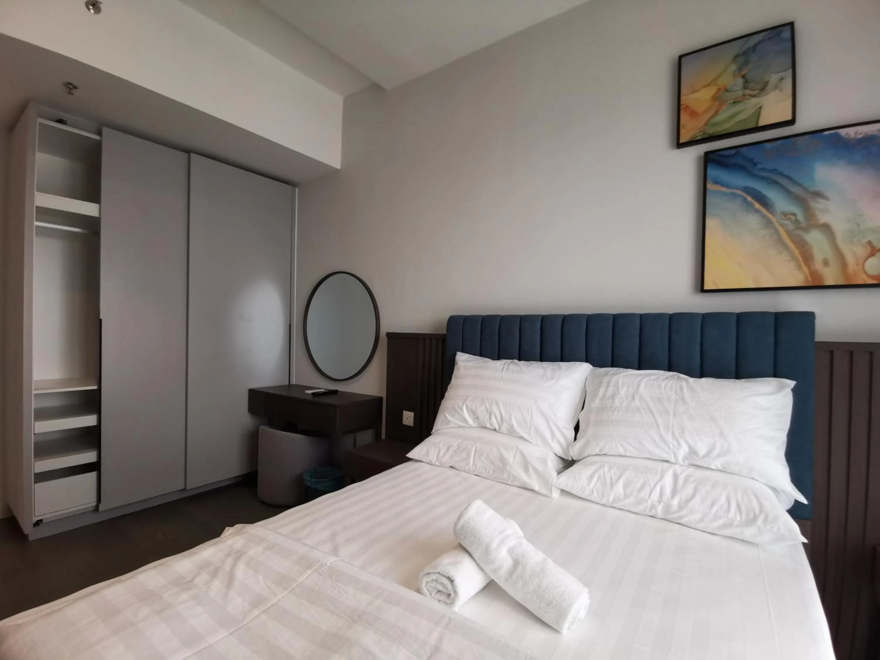 Bed in The Ooak Suites and Residence@ Kiara 163