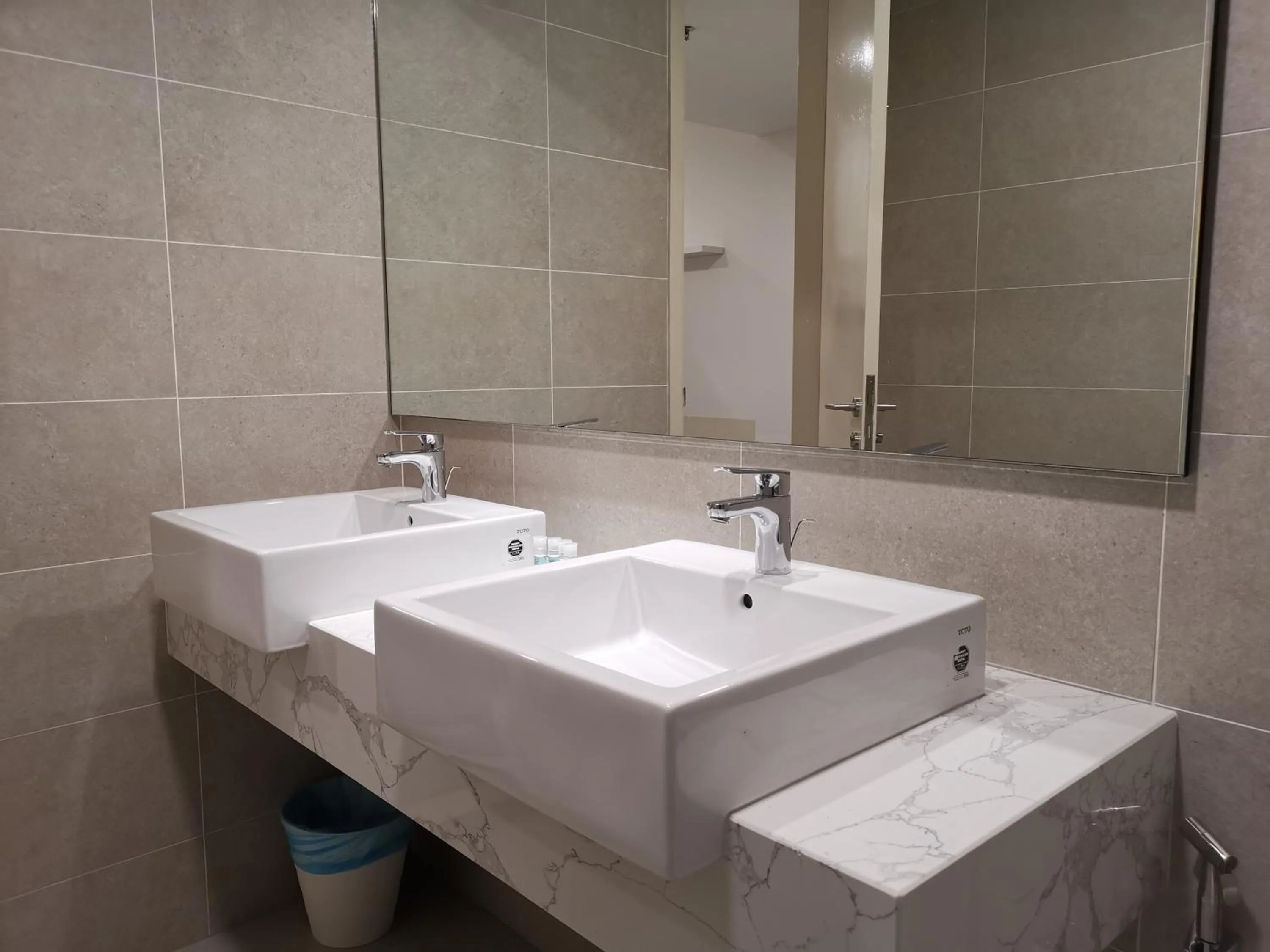 The Ooak Suites and Residence@ Kiara 163