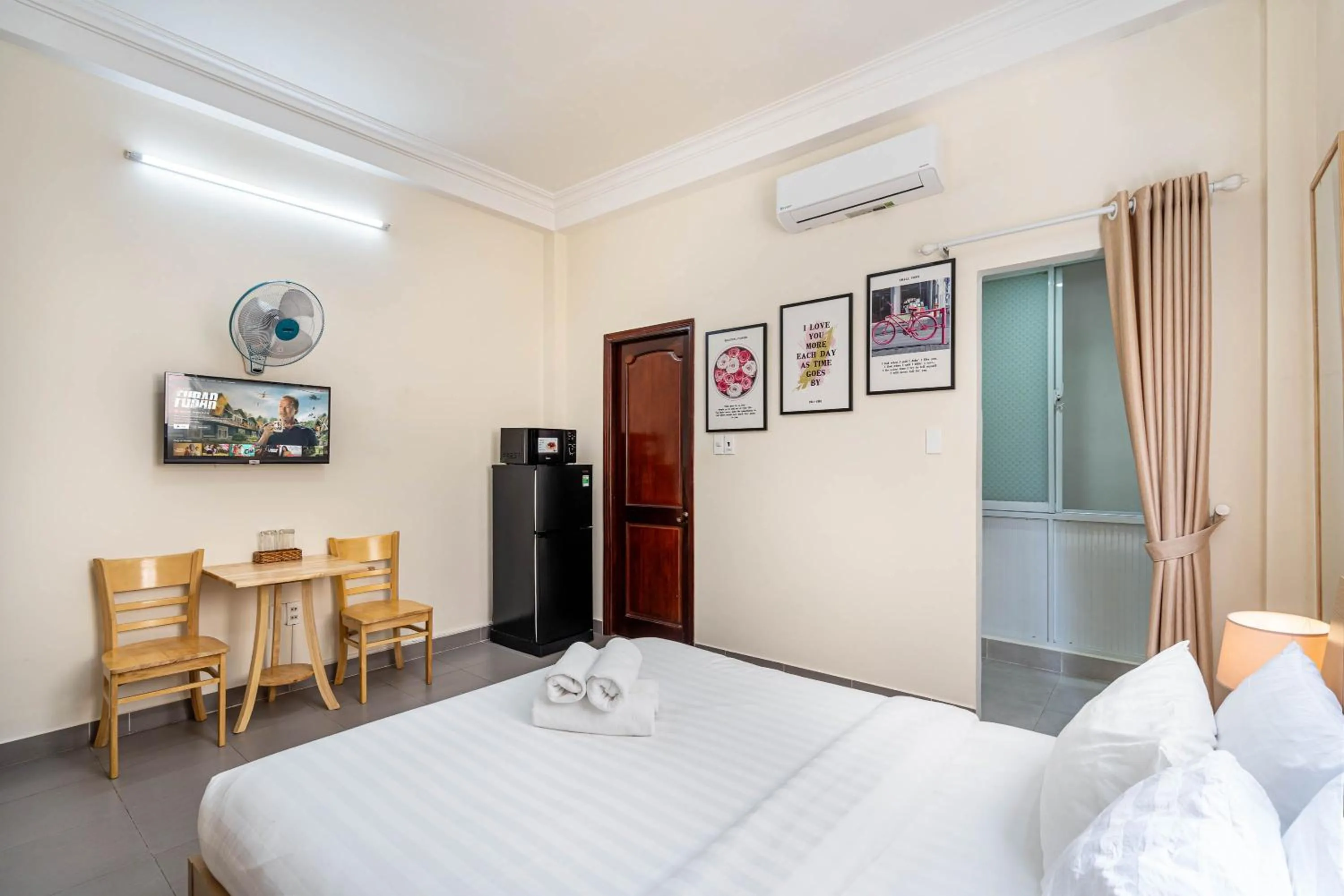 TV and multimedia, Bed in We Home Nguyen Trai