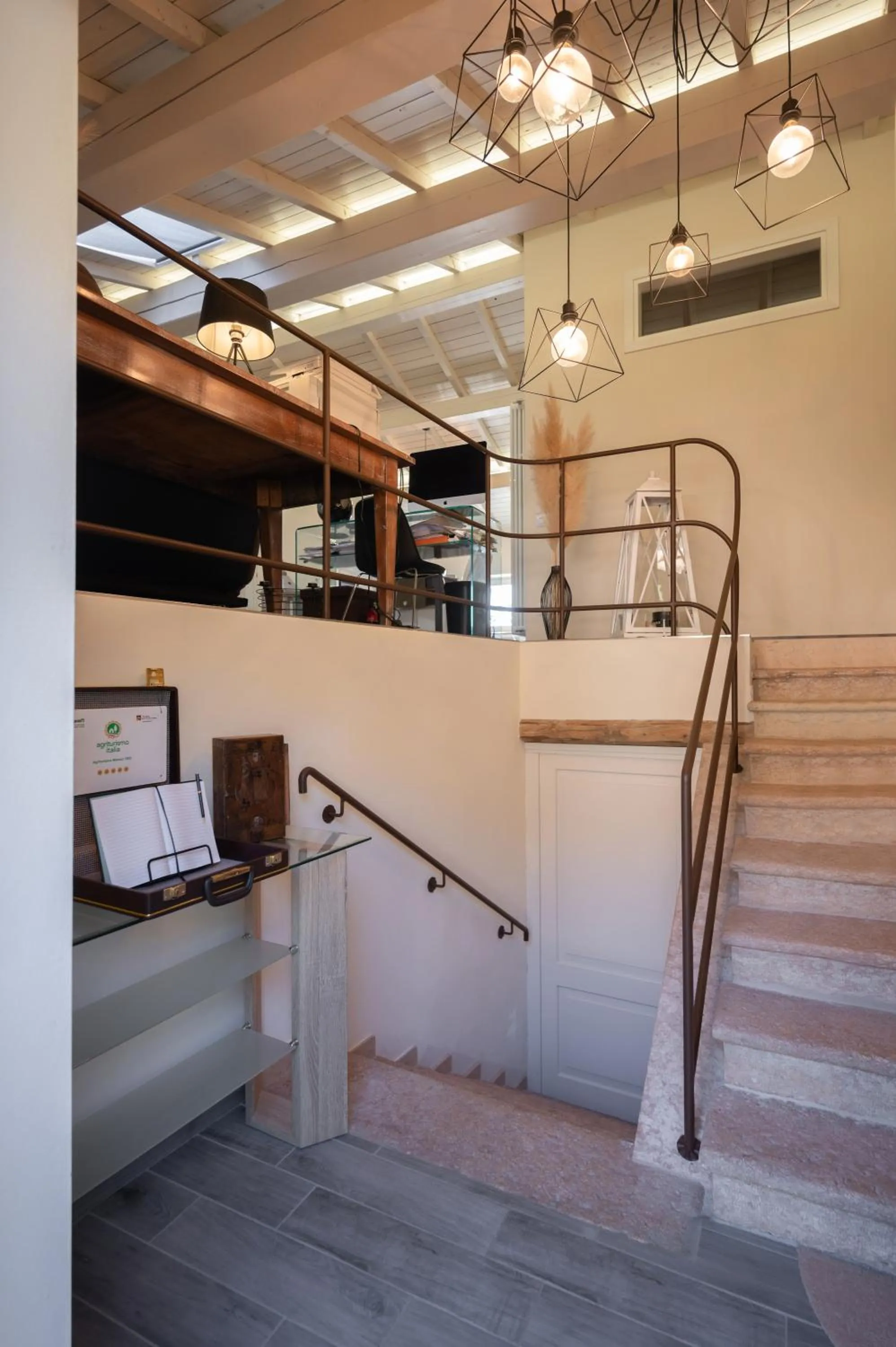 Communal lounge/ TV room in Agriturismo Maison 1933