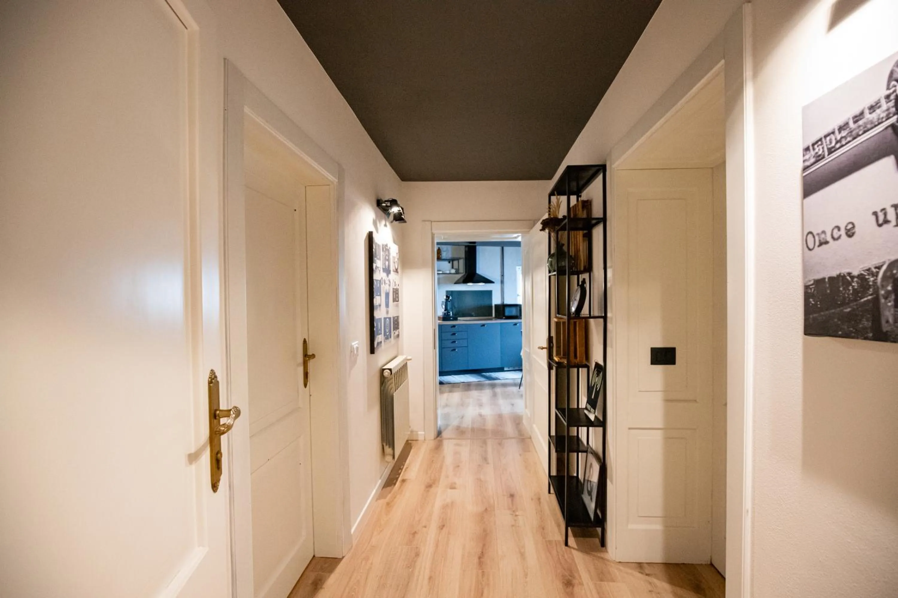 fireplace, Bed in Agriturismo Maison 1933