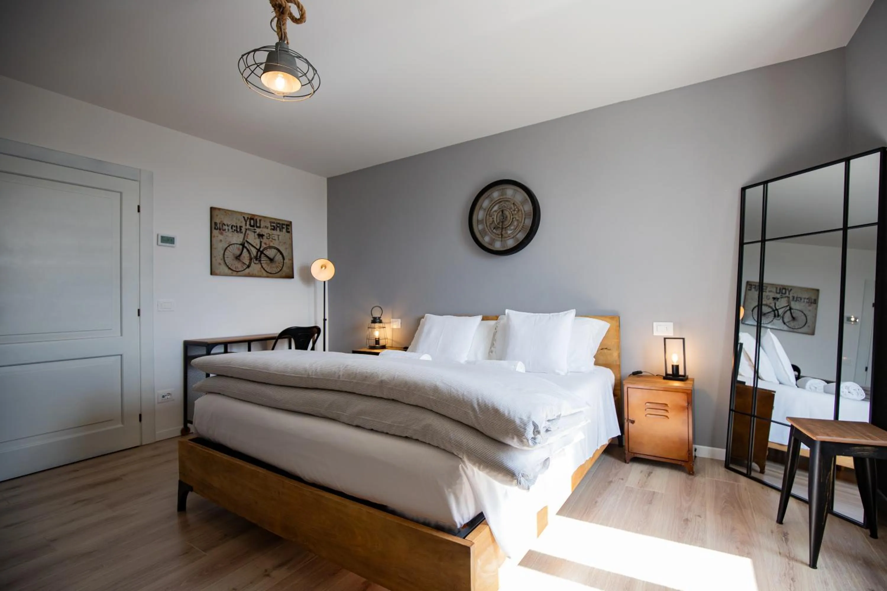 Decorative detail, Bed in Agriturismo Maison 1933