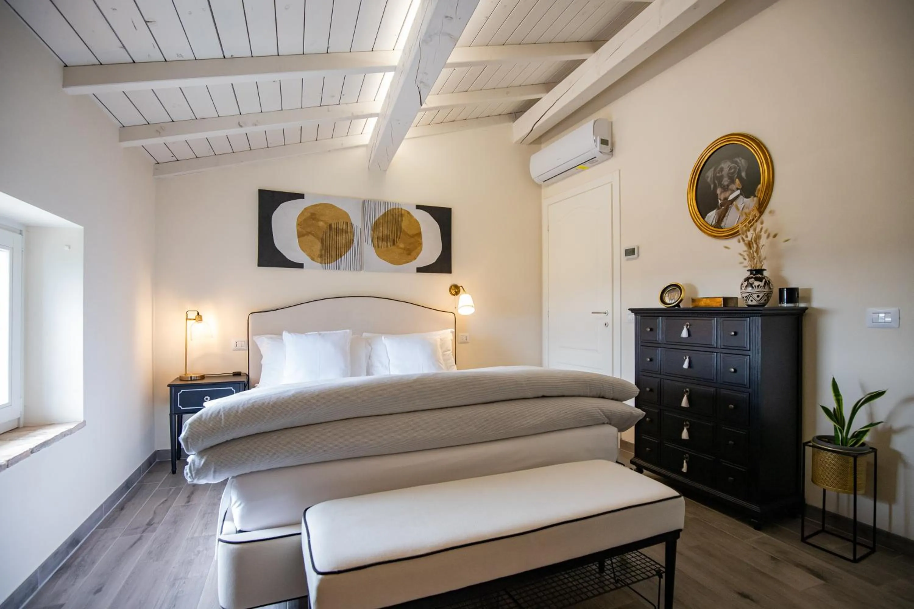 Decorative detail, Bed in Agriturismo Maison 1933