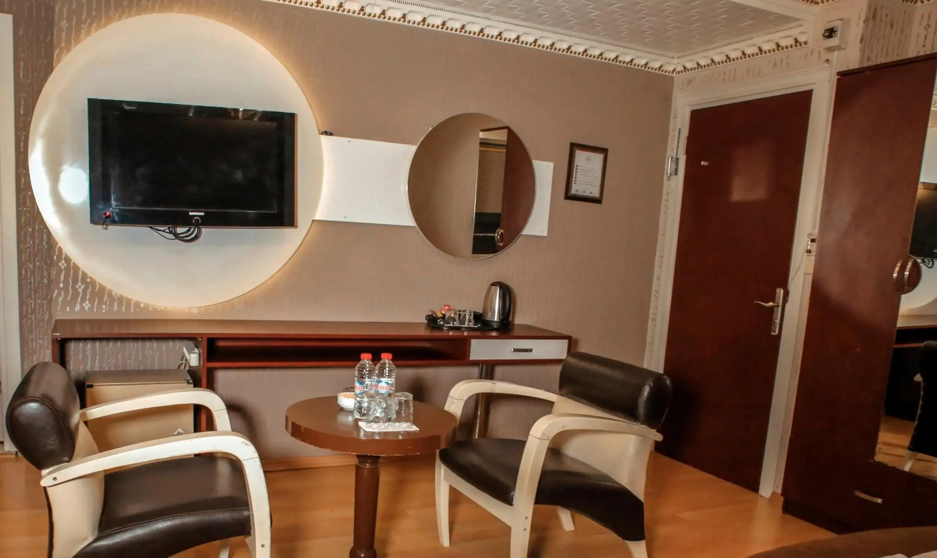 Quadruple Room in Letter Hotel Quadruple Room in Letter Hotel