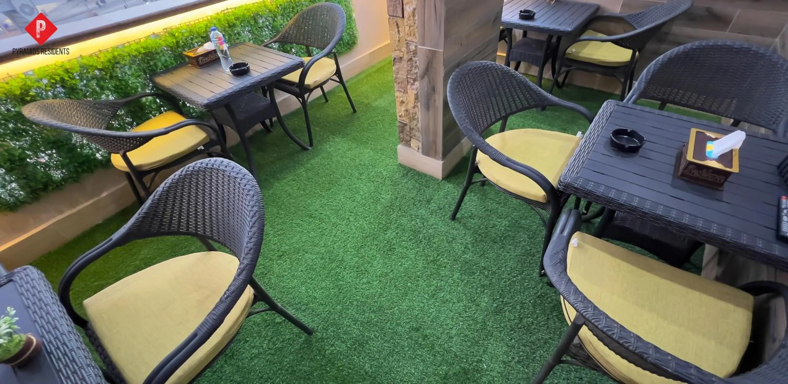 Restaurant/places to eat in Pyramids View Guest House