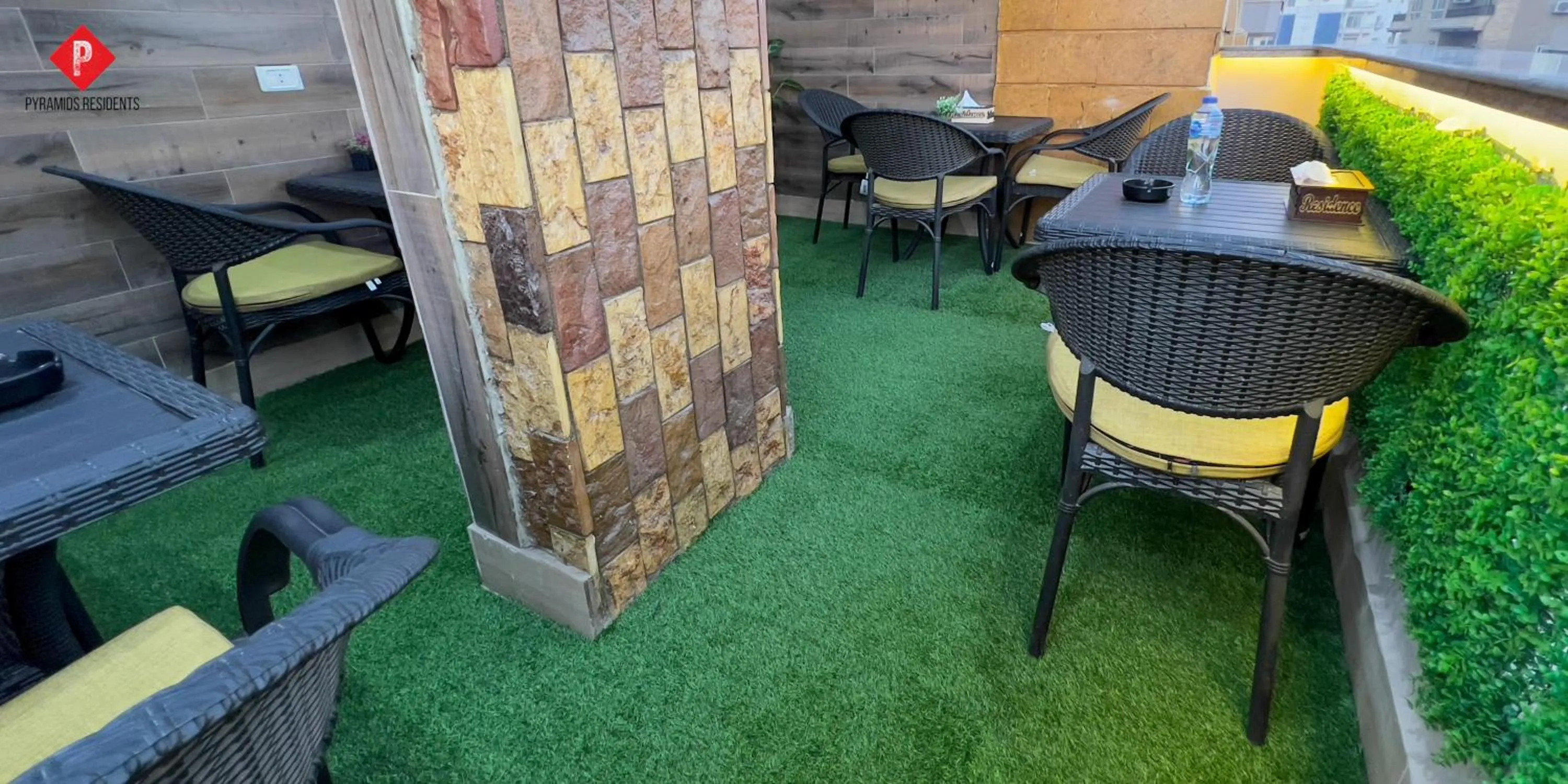 Restaurant/places to eat in Pyramids View Guest House