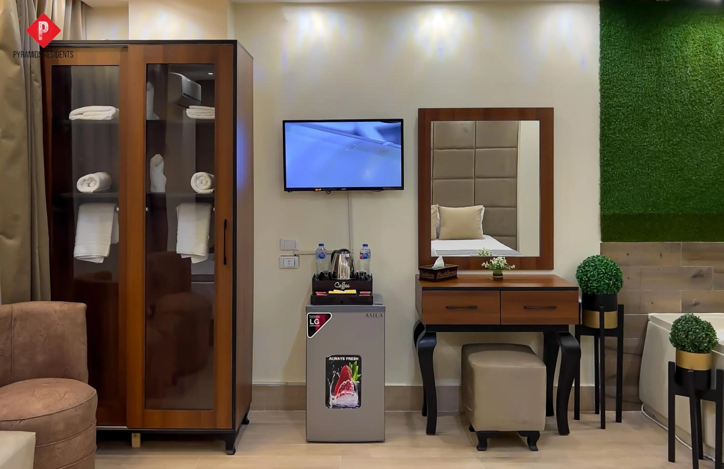 Mountain view in Pyramids View Guest House