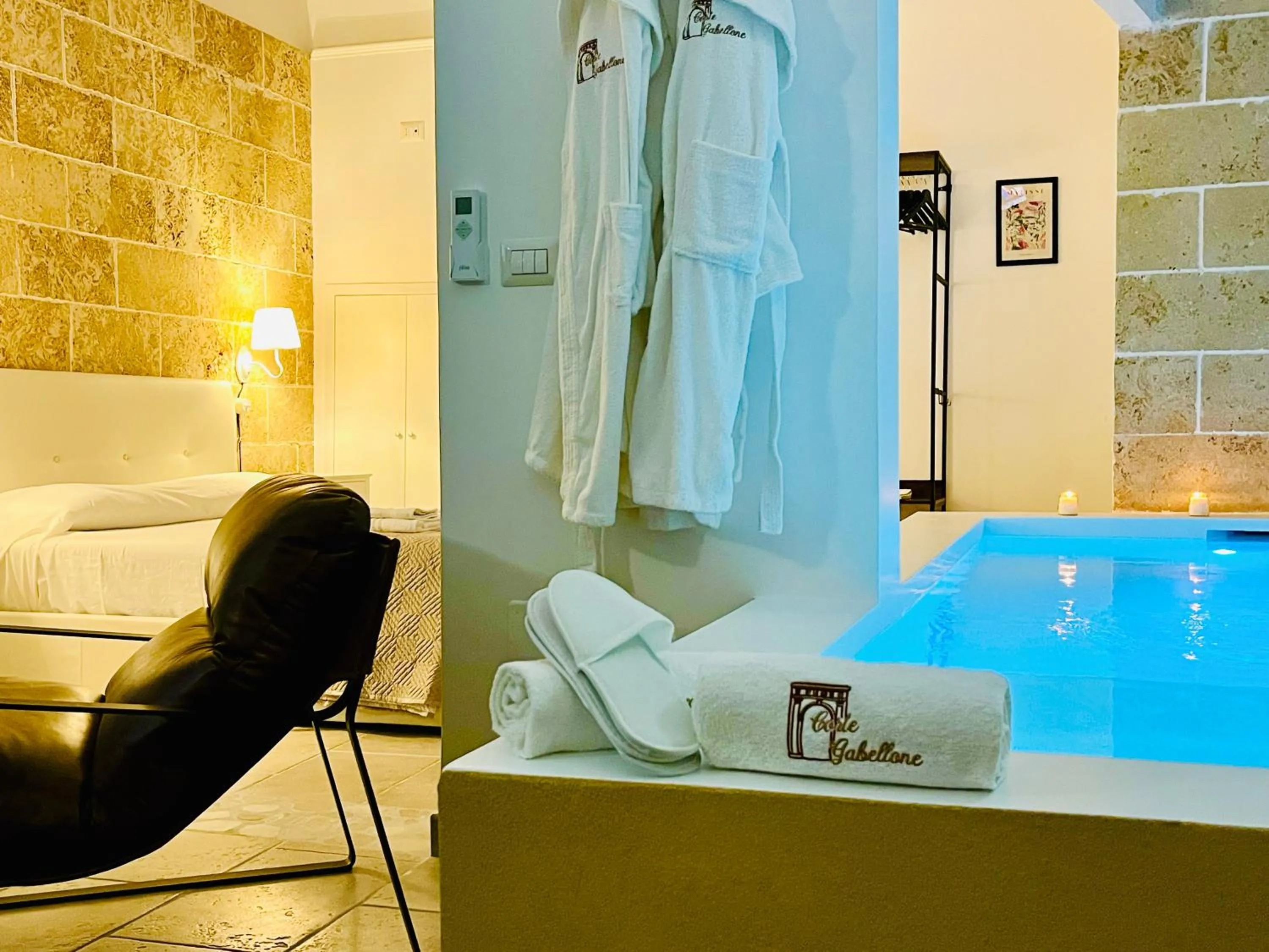 Swimming pool in Corte Gabellone - dimora storica