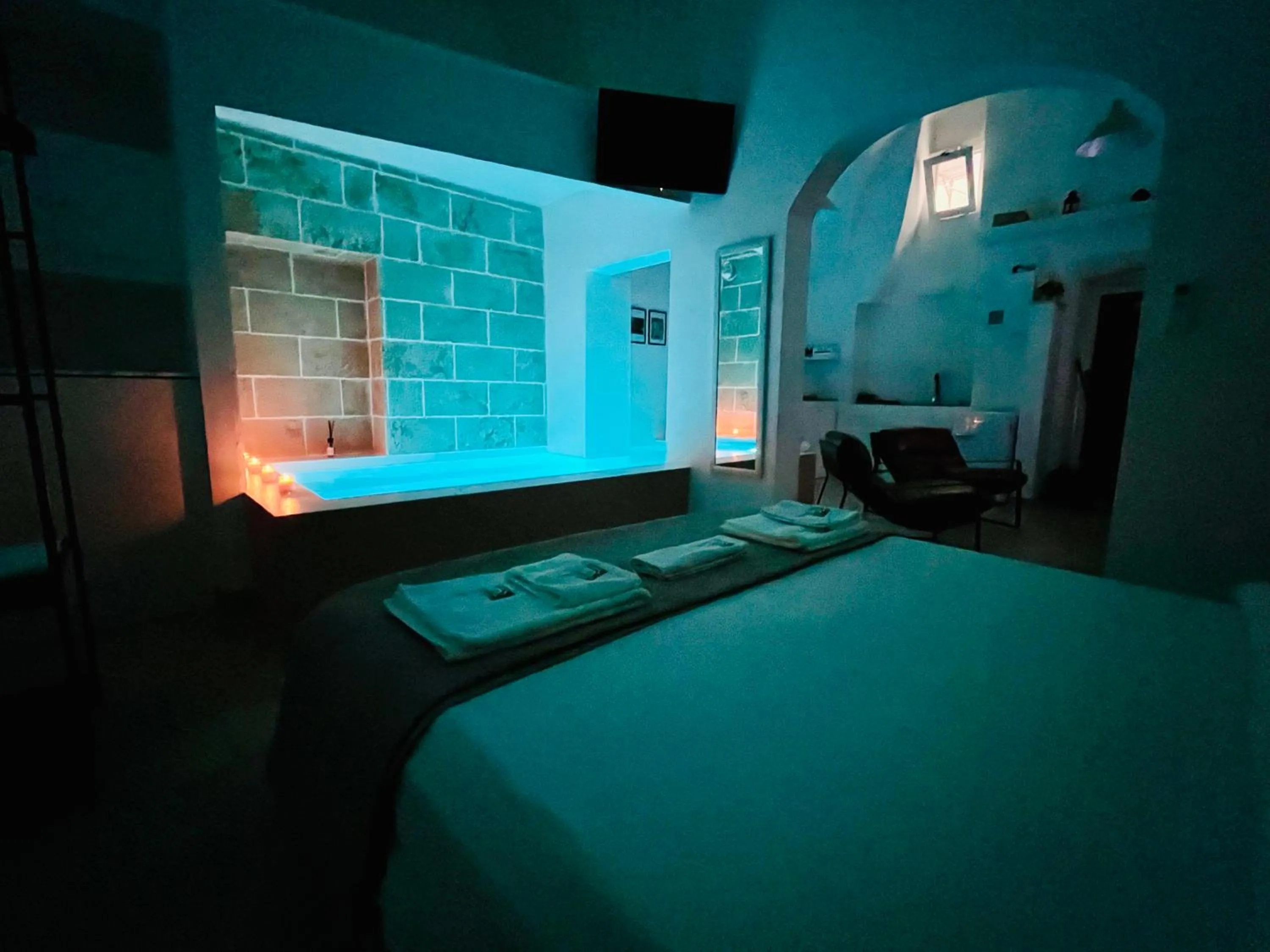 Swimming pool, Bed in Corte Gabellone - dimora storica