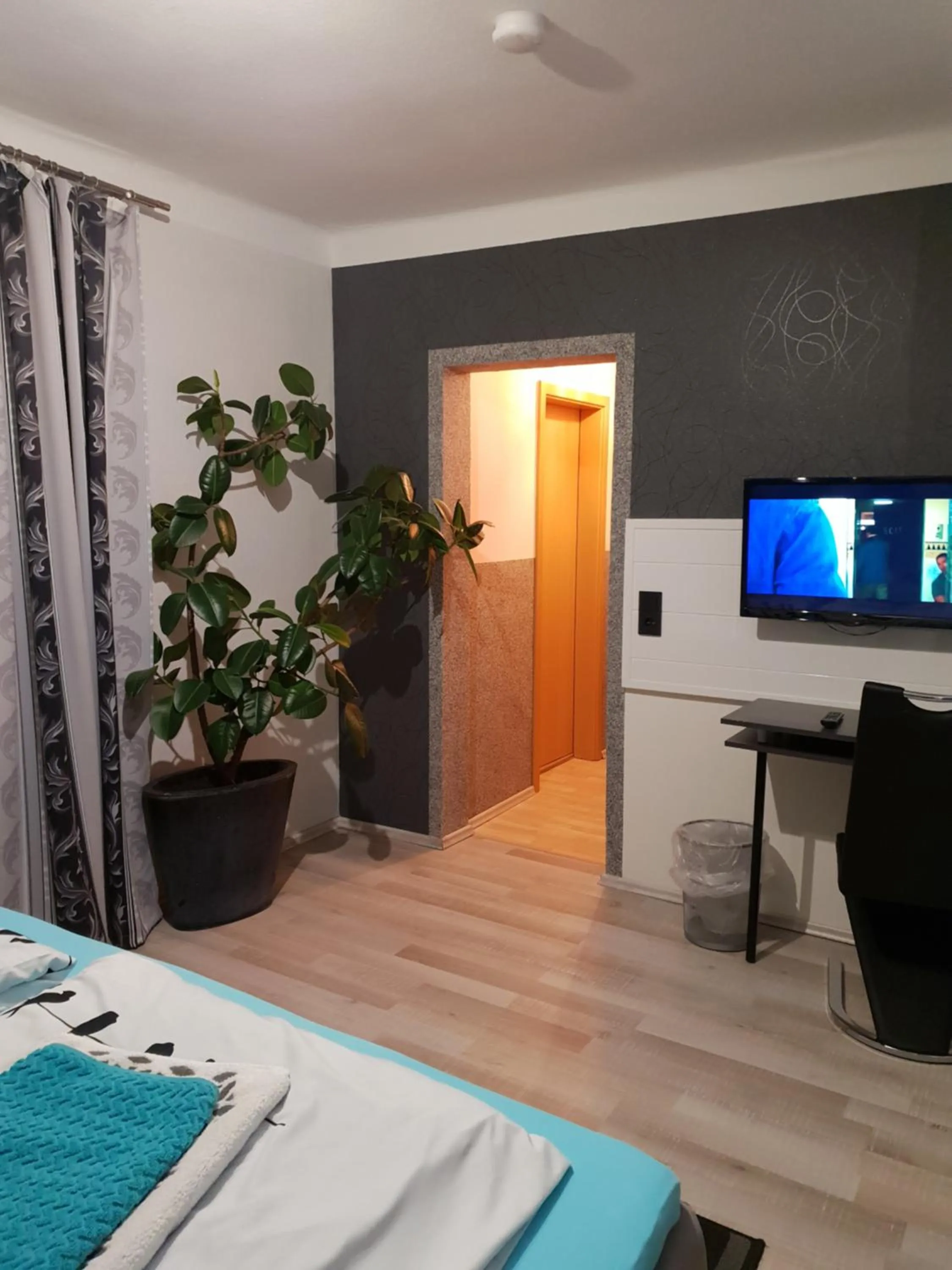 Bed in Waldhotel Lemberg