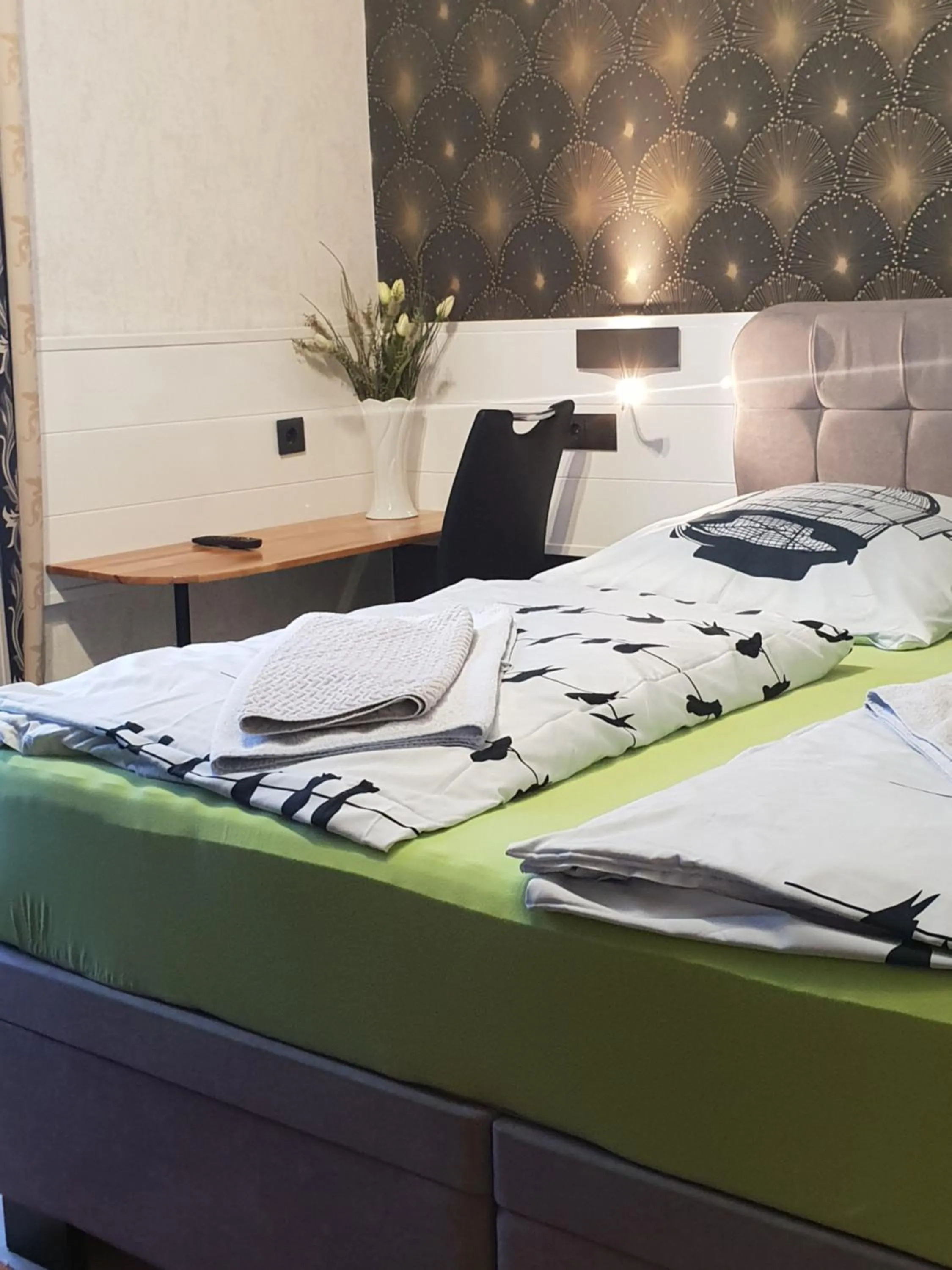 Bed in Waldhotel Lemberg