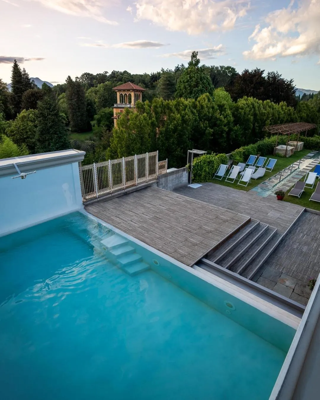 Swimming pool in Albergo Ristorante Madonnina