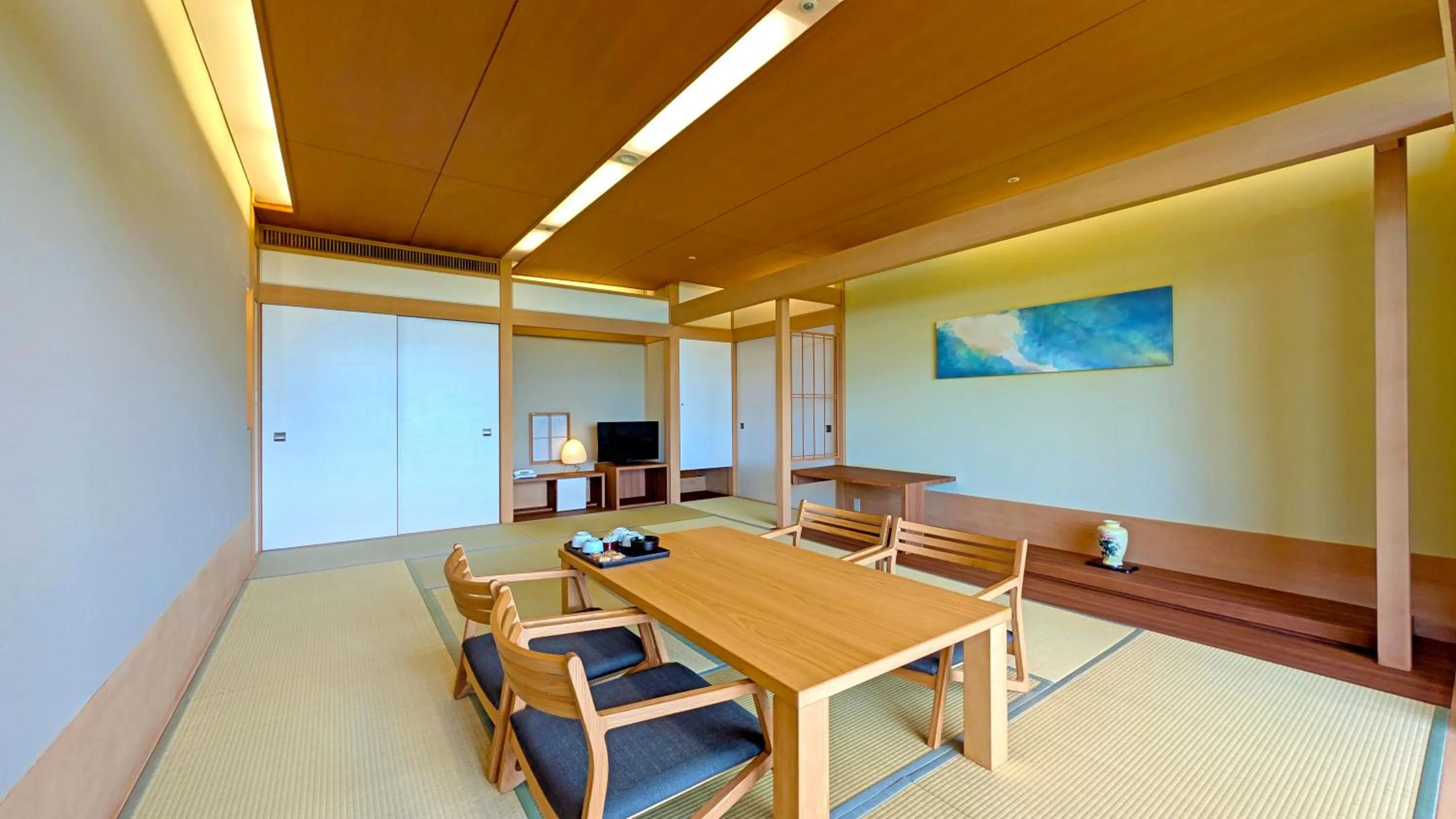 Photo of the whole room in Hakone Yunohana Prince Hotel