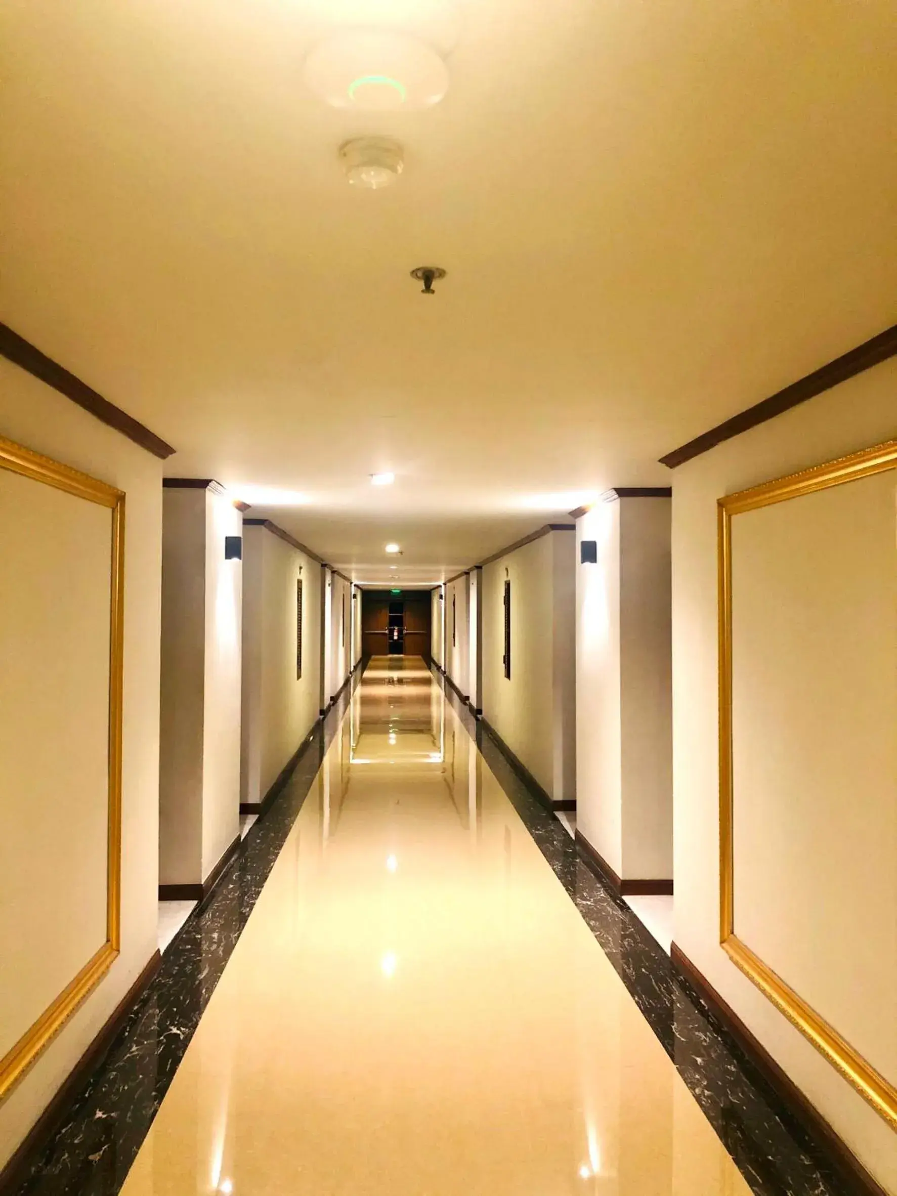 Deluxe Double Room in Hermitage Hotel Korat-SHA Deluxe Double Room in Hermitage Hotel Korat-SHA