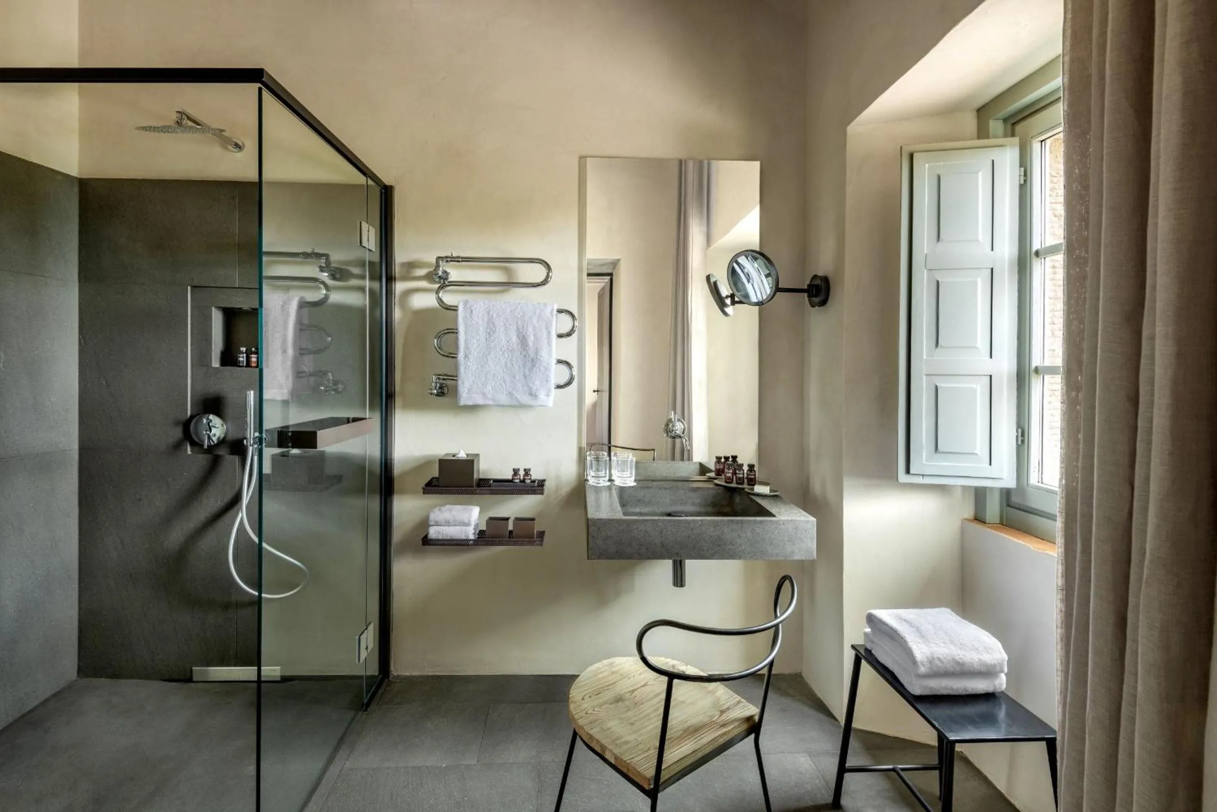 Bathroom in Badia di Pomaio