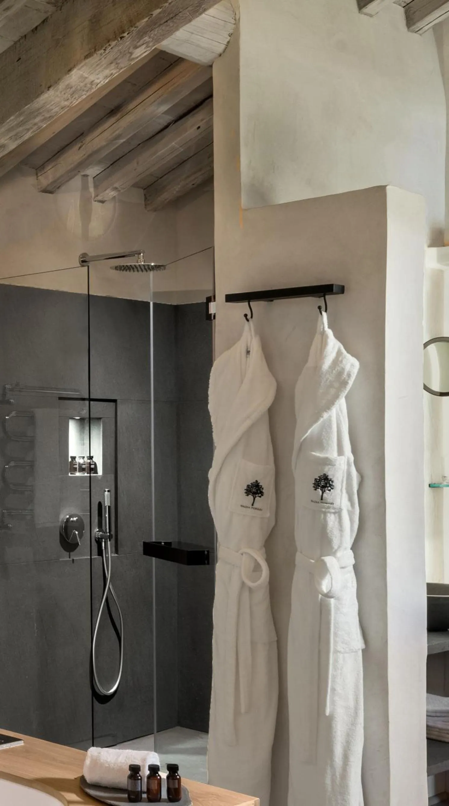 Bathroom in Badia di Pomaio