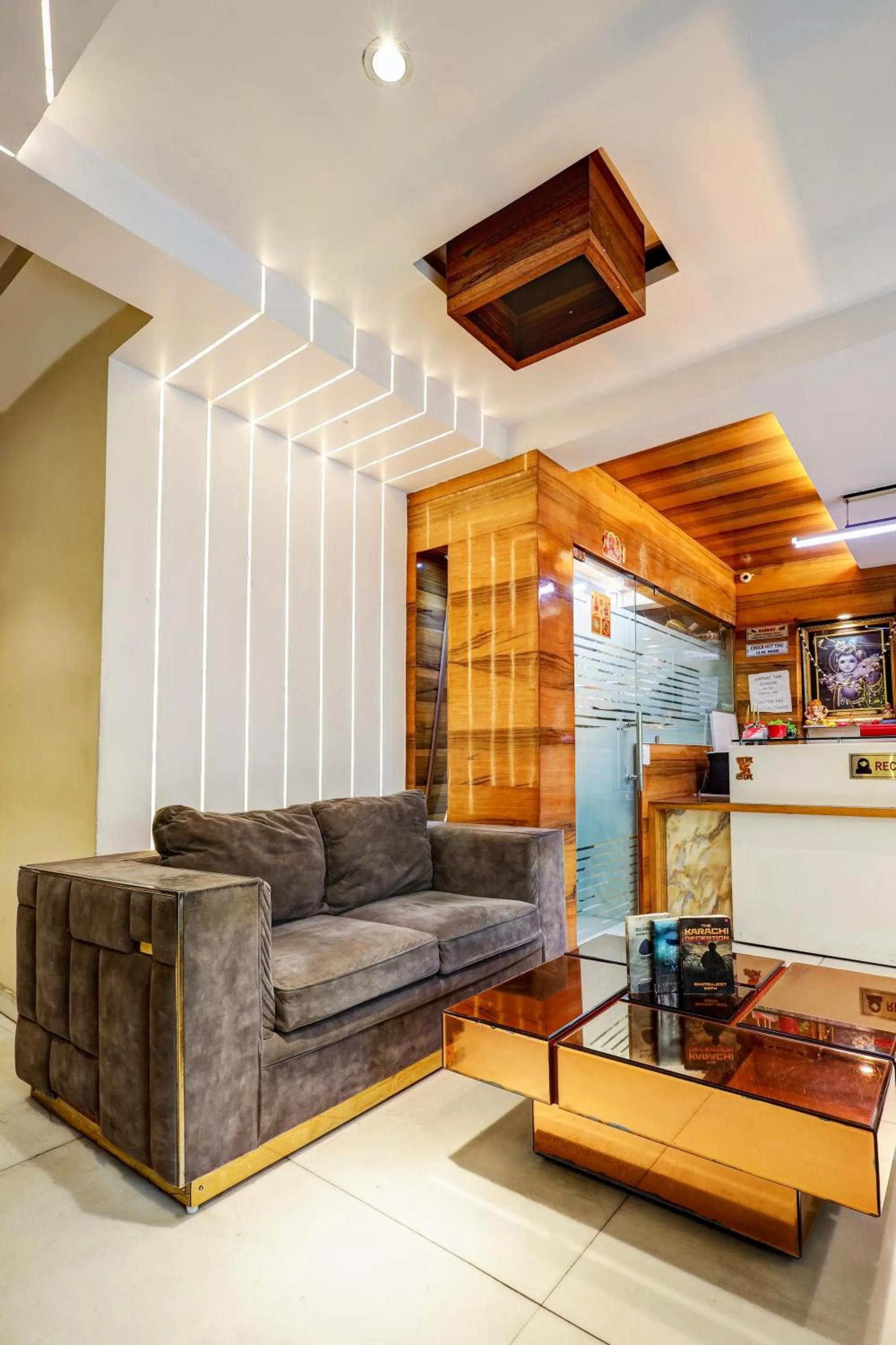 Property building in The Hotel Mohit -5 Minutes Walk From New Delhi Railway Station - Paharganj