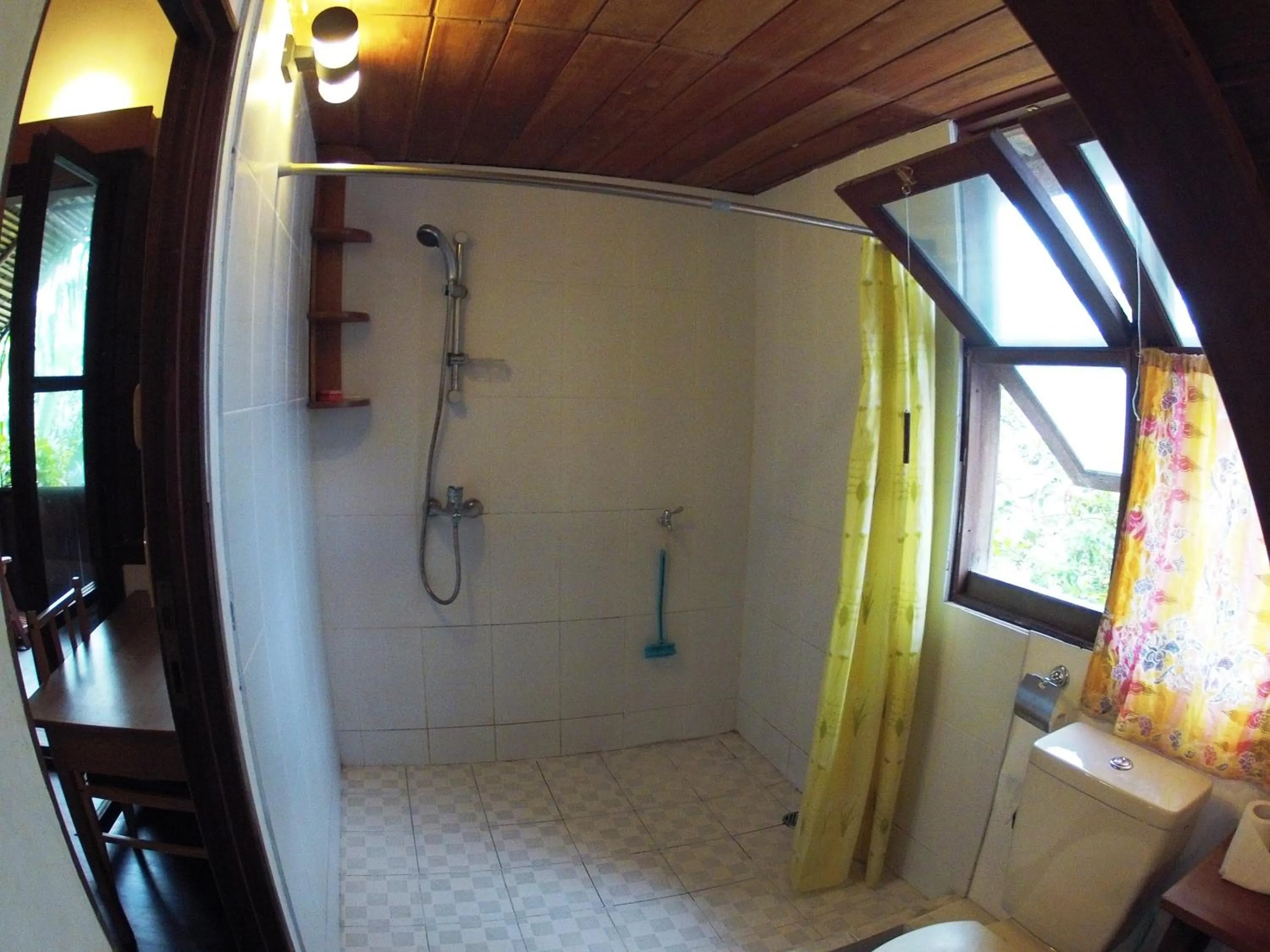 Bathroom in Bukit Raya Guesthouse